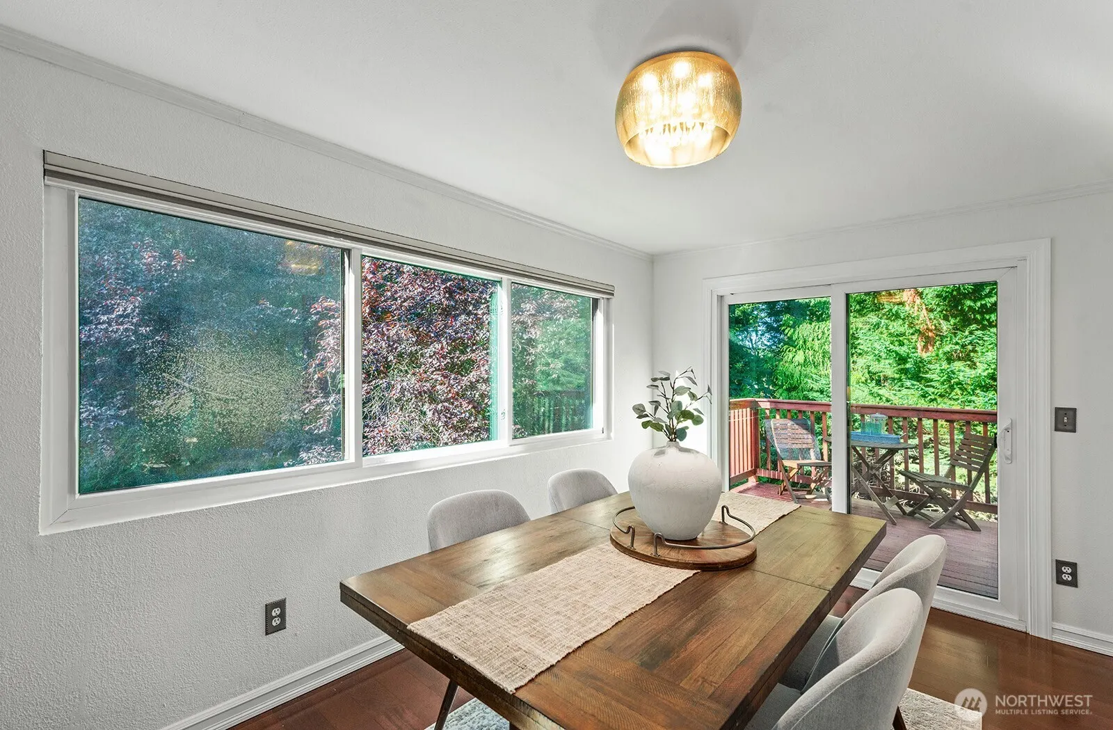21806 NE 17th Court , Sammamish, WA 98074