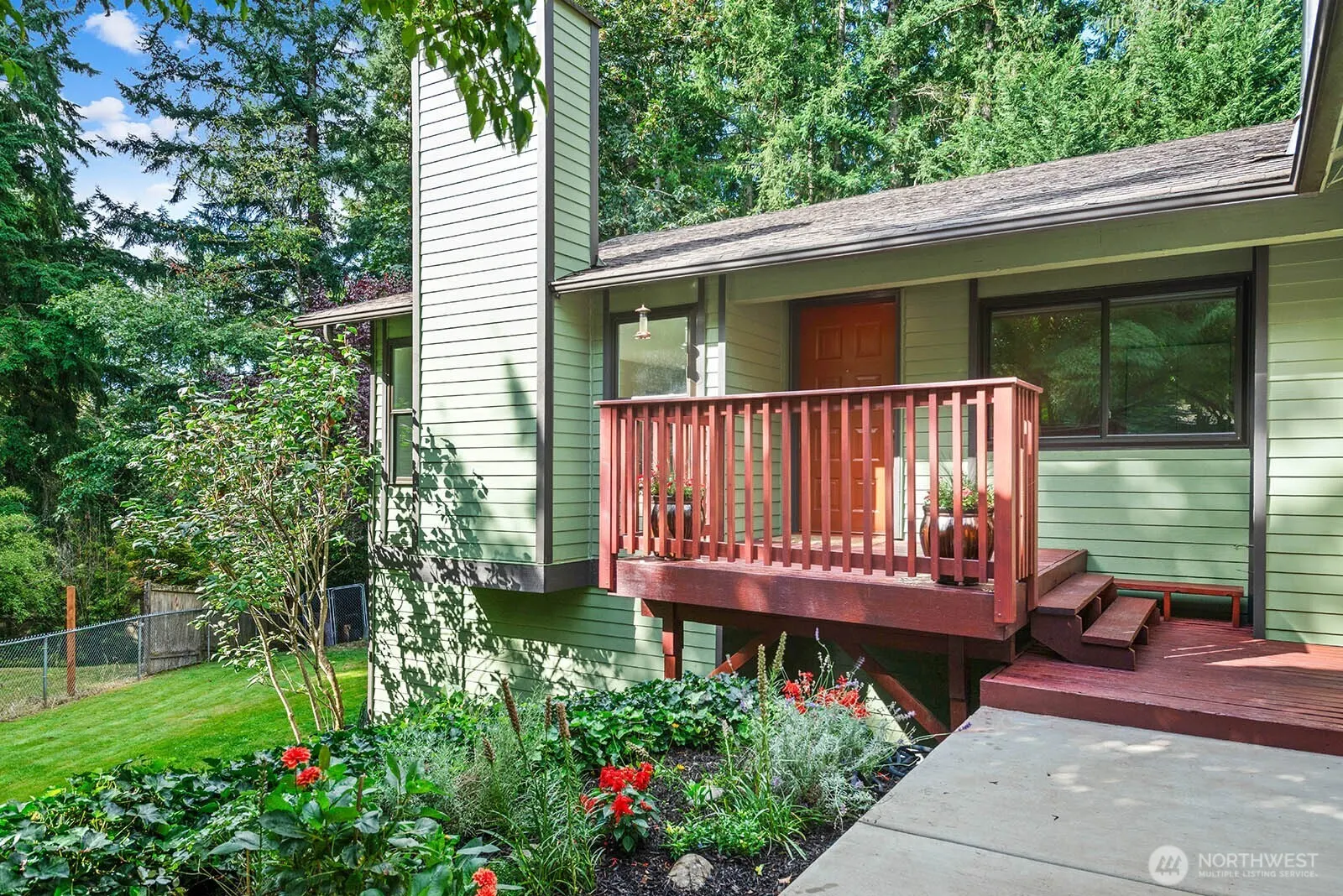 21806 NE 17th Court , Sammamish, WA 98074