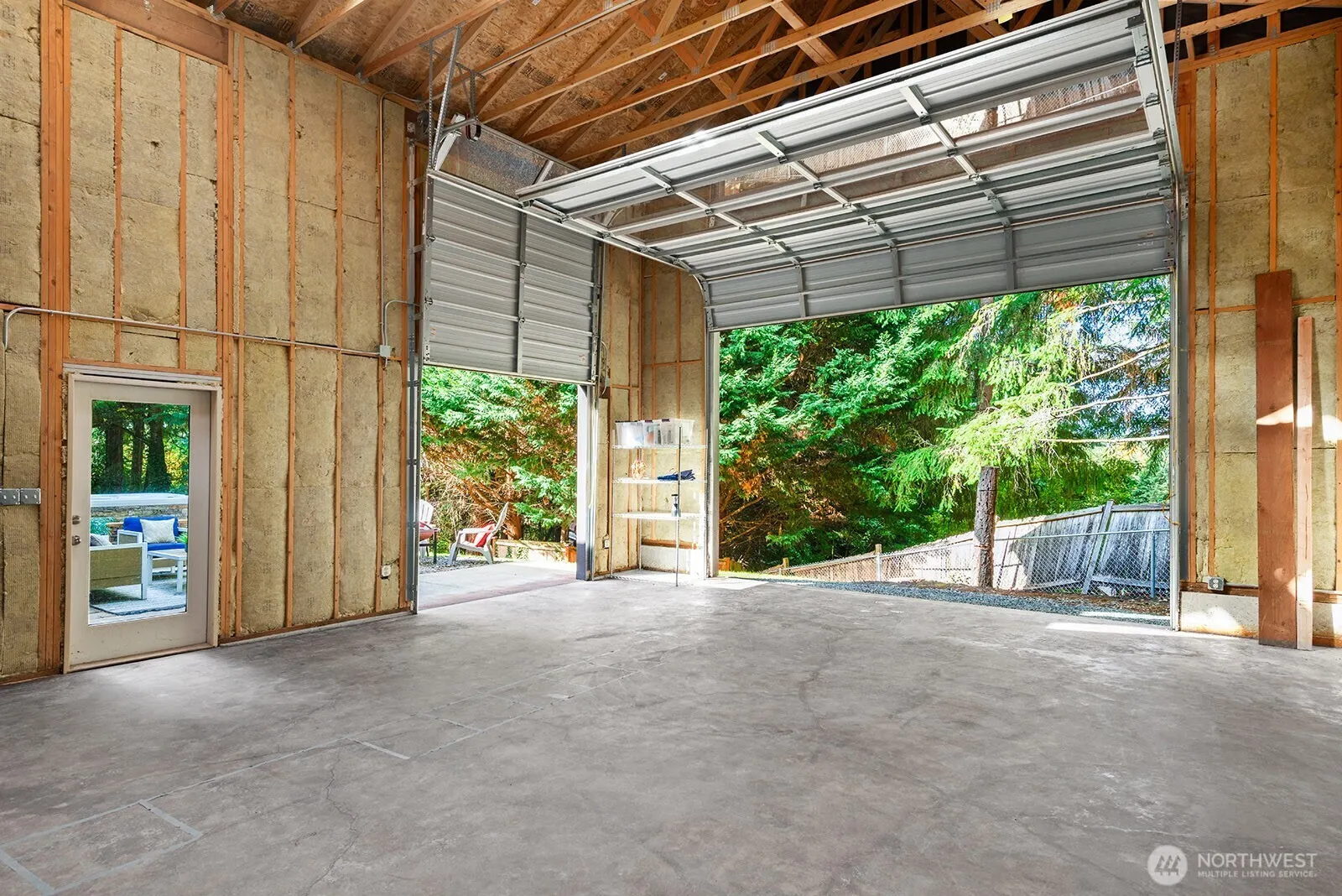 21806 NE 17th Court , Sammamish, WA 98074