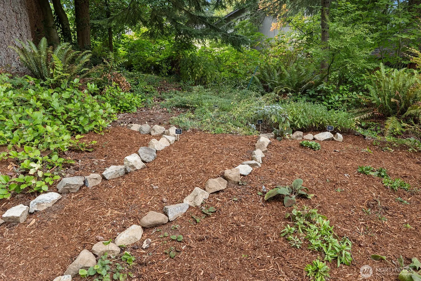 2310 Squak Mountain Loop SW, Issaquah, WA 98027