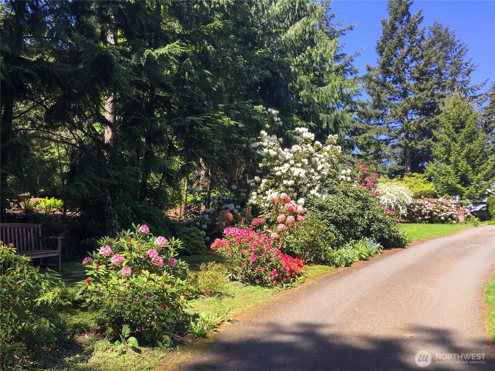 2310 Squak Mountain Loop SW, Issaquah, WA 98027