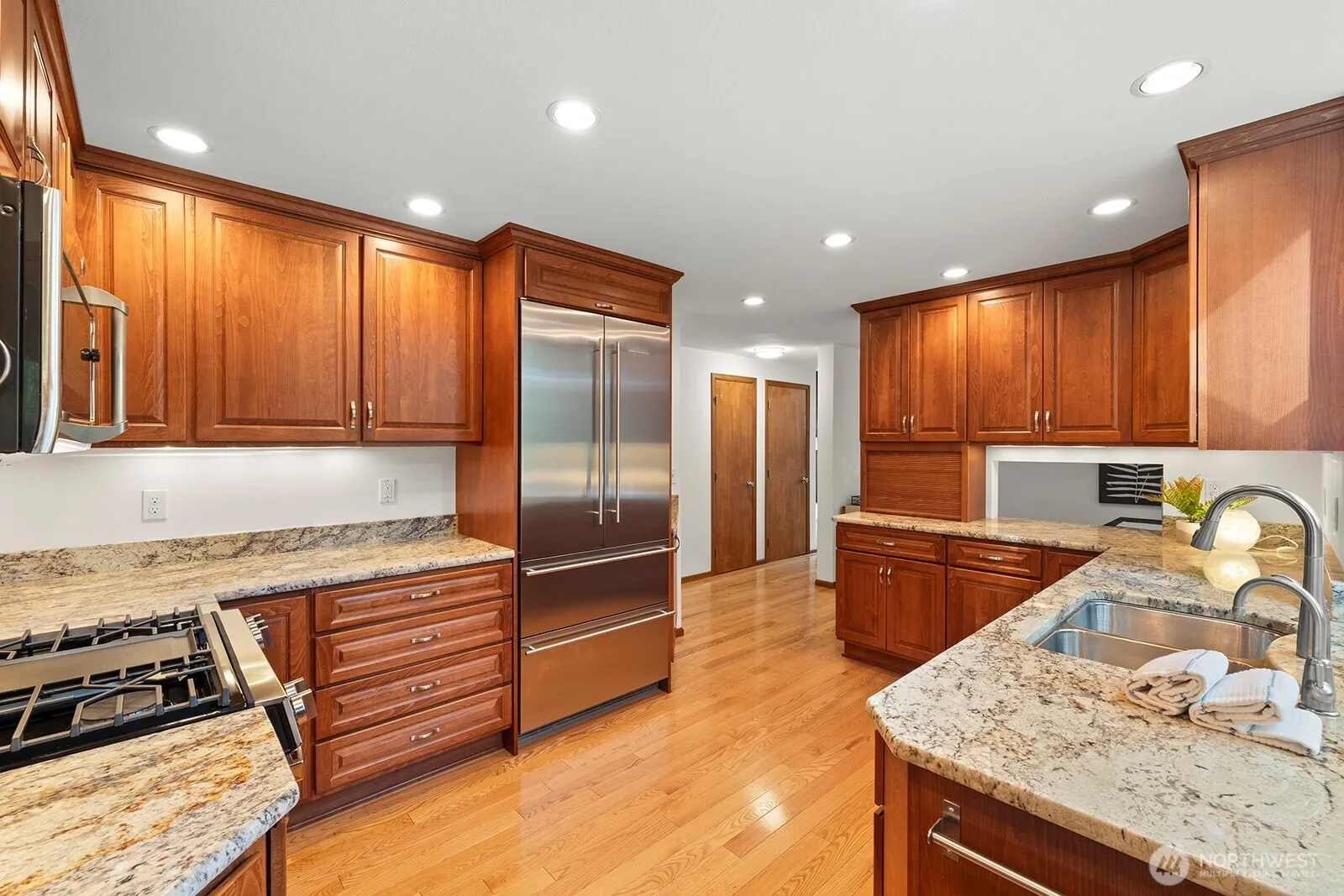 2310 Squak Mountain Loop SW, Issaquah, WA 98027