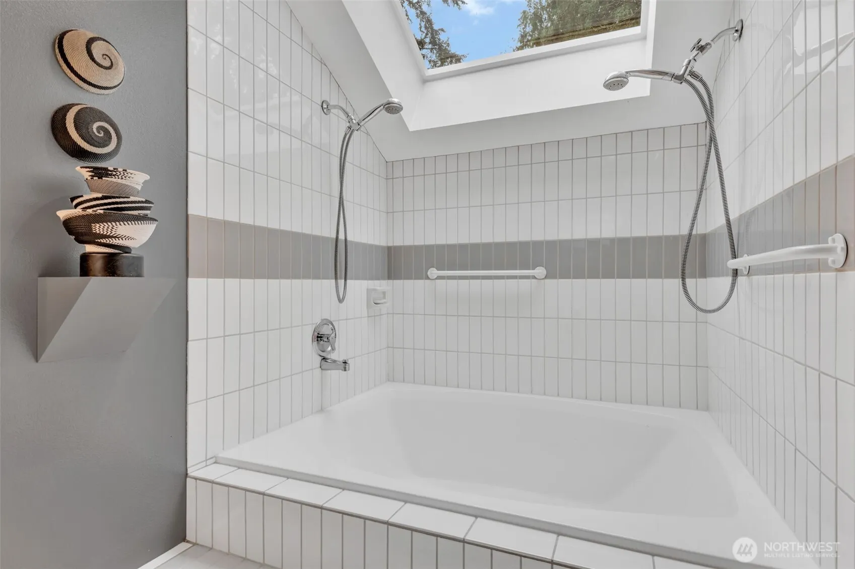 621 Bellevue Way SE, Bellevue, WA 98004