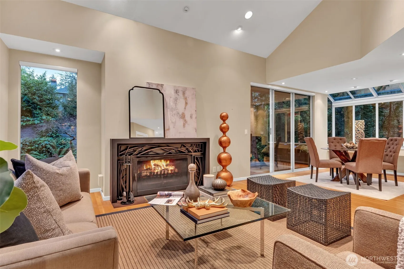 621 Bellevue Way SE, Bellevue, WA 98004