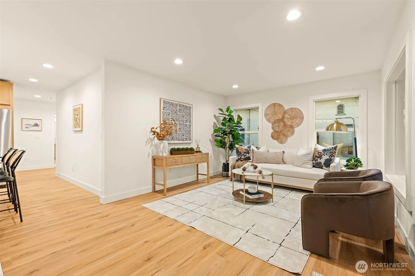 1128 N 77th Street , Seattle, WA 98103