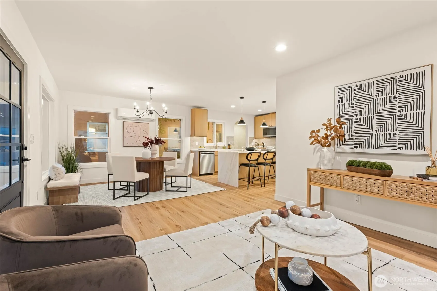 1128 N 77th Street , Seattle, WA 98103