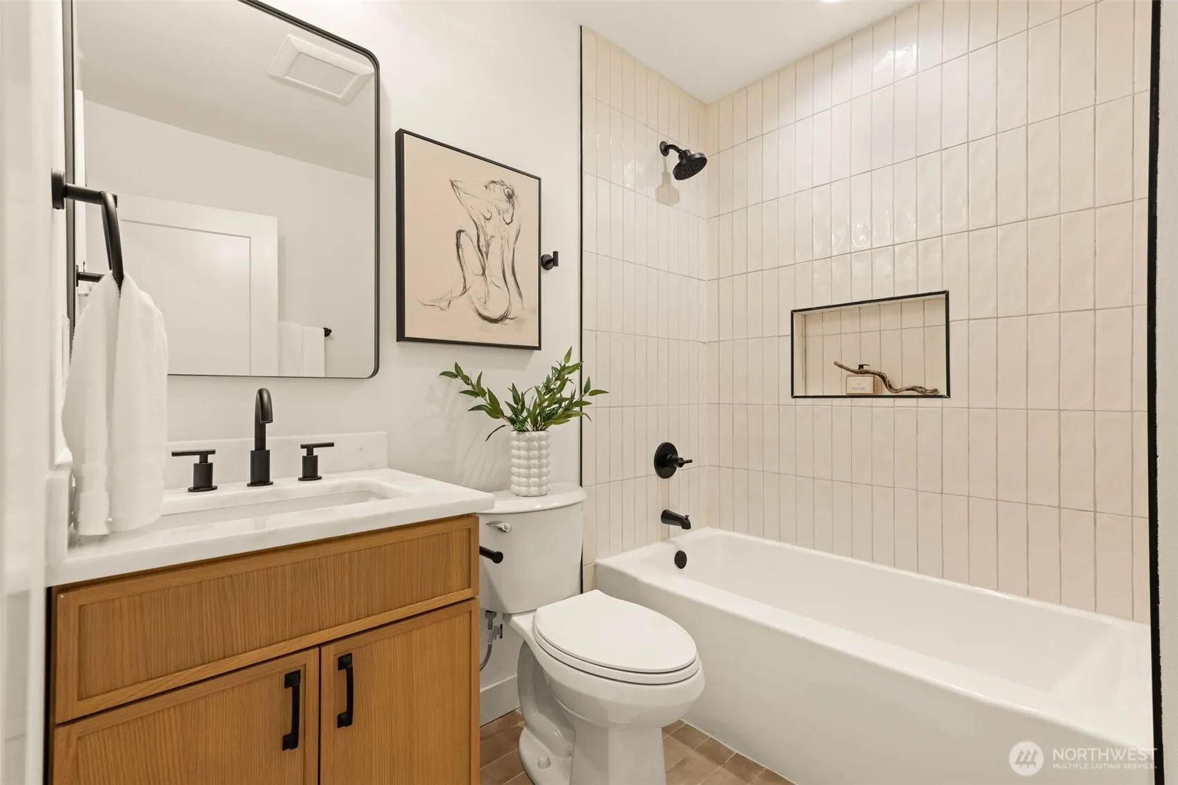 1128 N 77th Street , Seattle, WA 98103