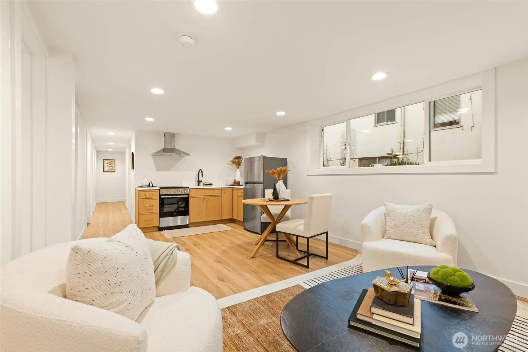 1128 N 77th Street , Seattle, WA 98103