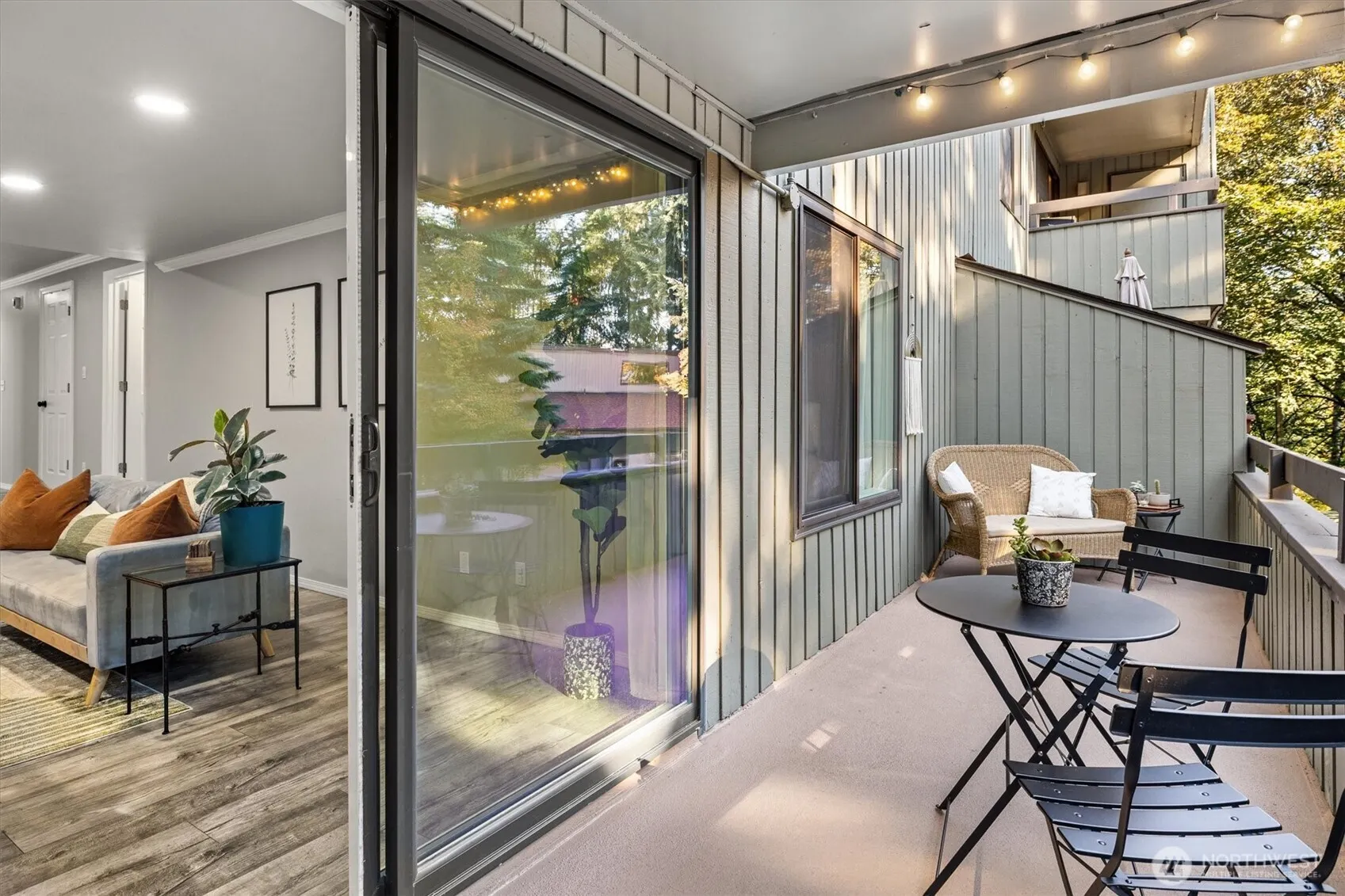 3518 109th Place NE #104, Bellevue, WA 98004