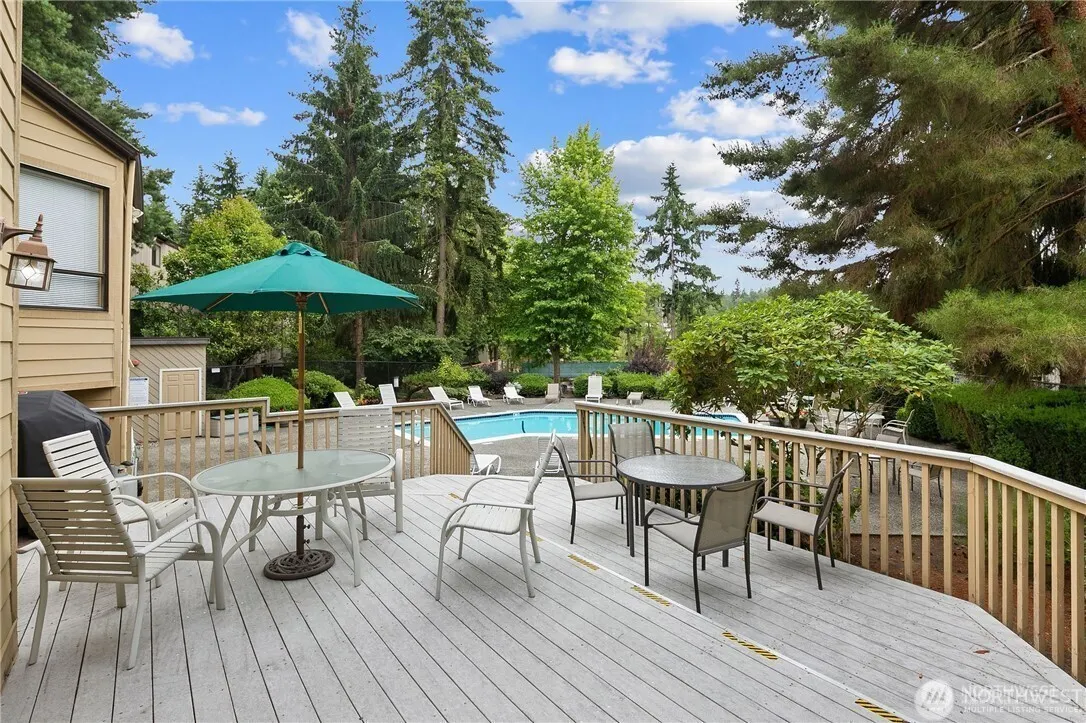 3518 109th Place NE #104, Bellevue, WA 98004