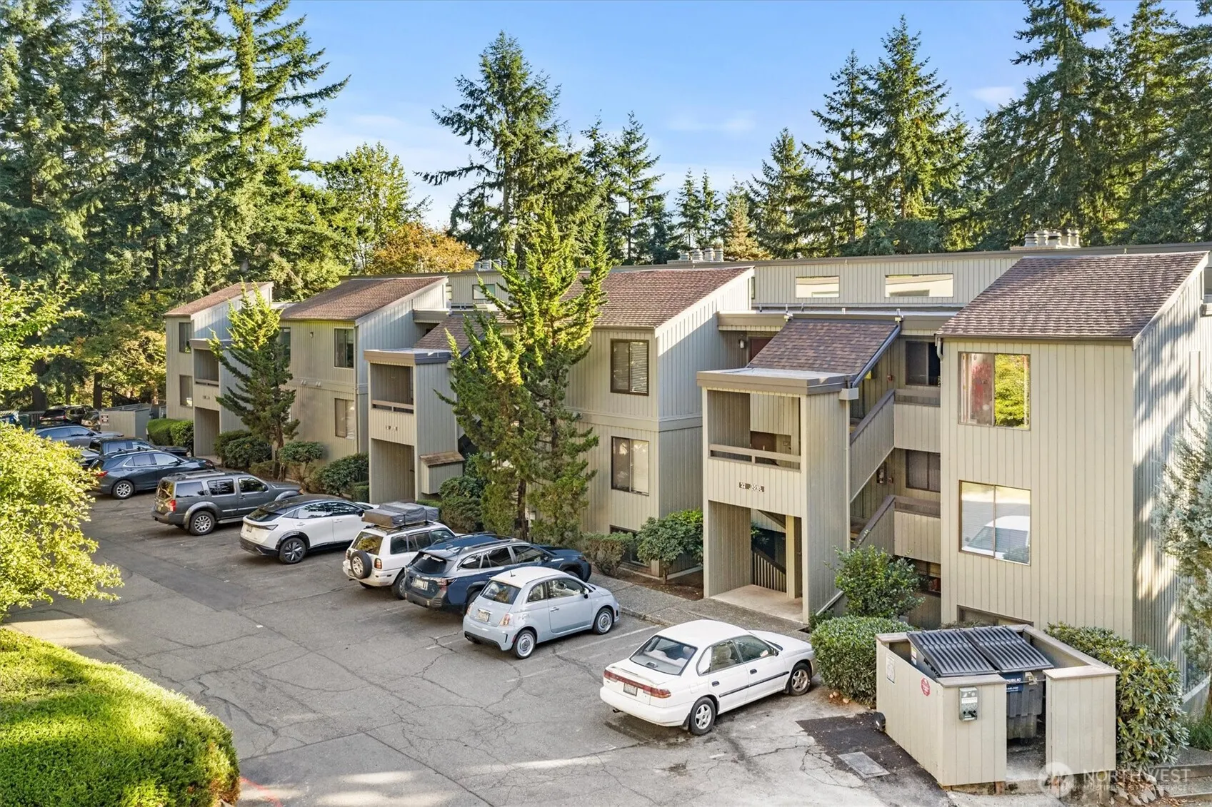 3518 109th Place NE #104, Bellevue, WA 98004