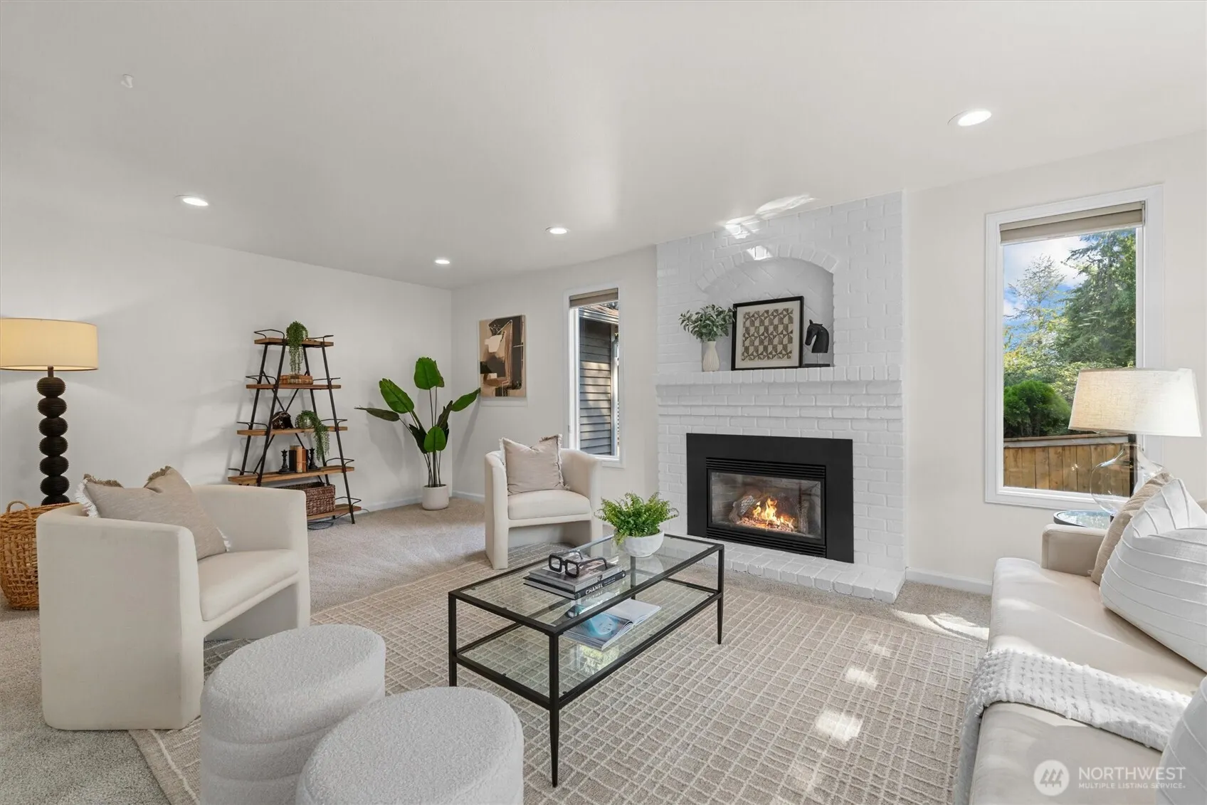 23109 NE 18th Place , Sammamish, WA 98074