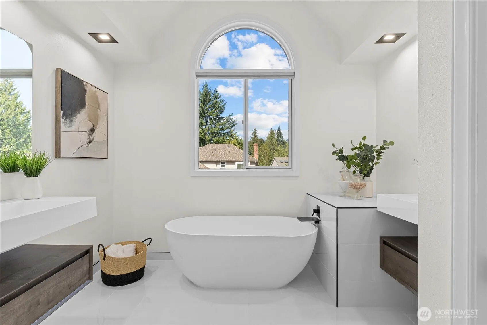 23109 NE 18th Place , Sammamish, WA 98074