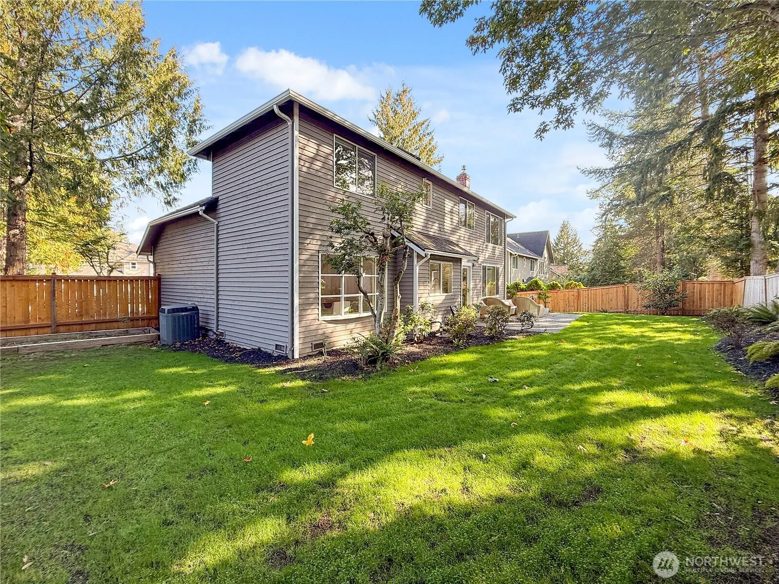 23109 NE 18th Place , Sammamish, WA 98074