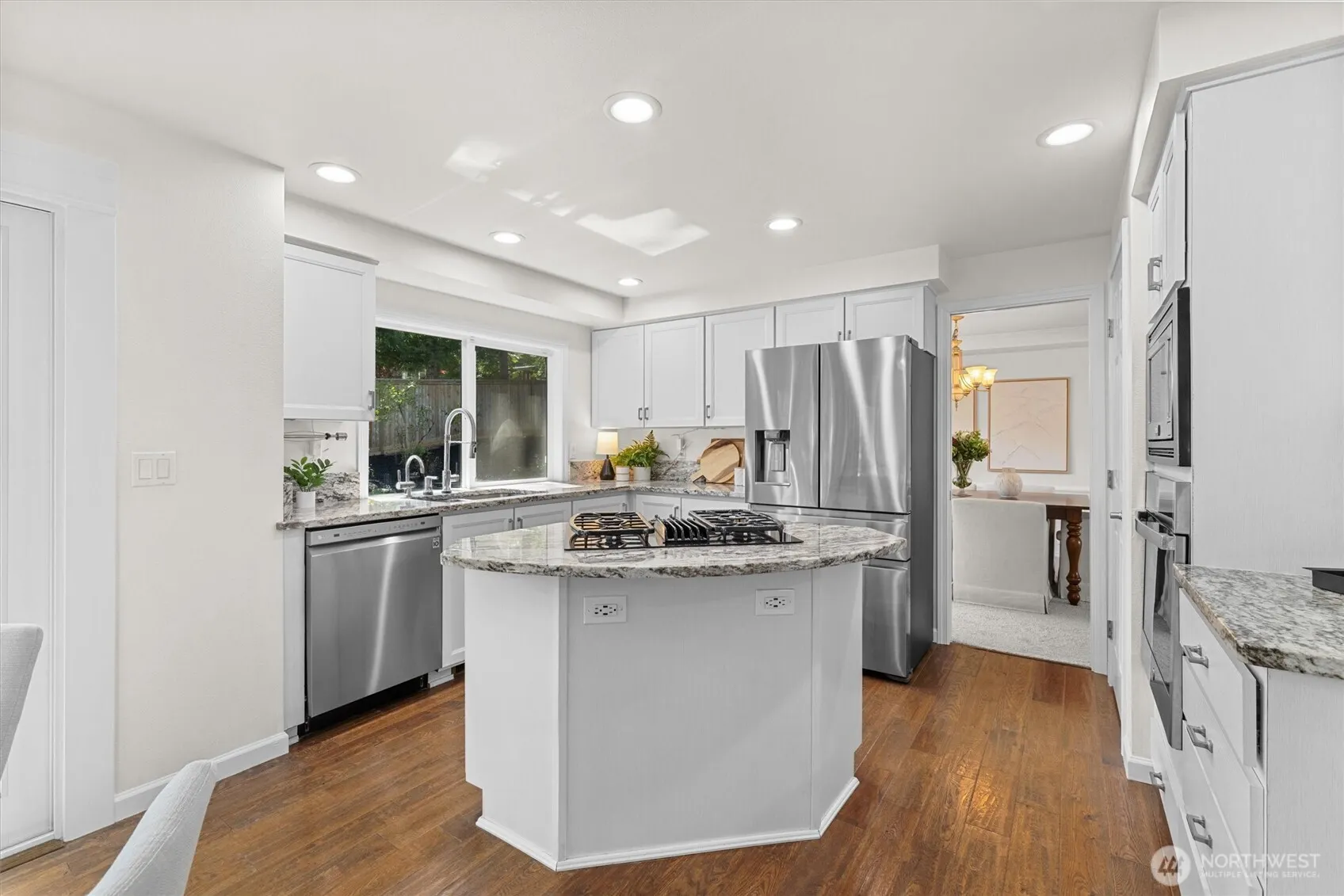23109 NE 18th Place , Sammamish, WA 98074