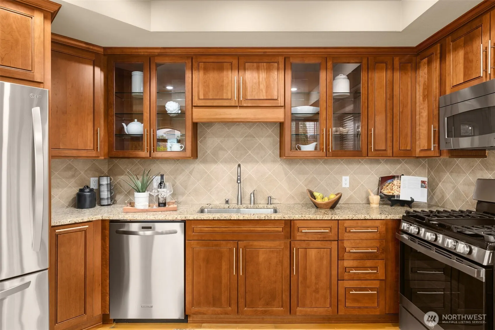 7700 E Green Lake Drive N #D13, Seattle, WA 98103
