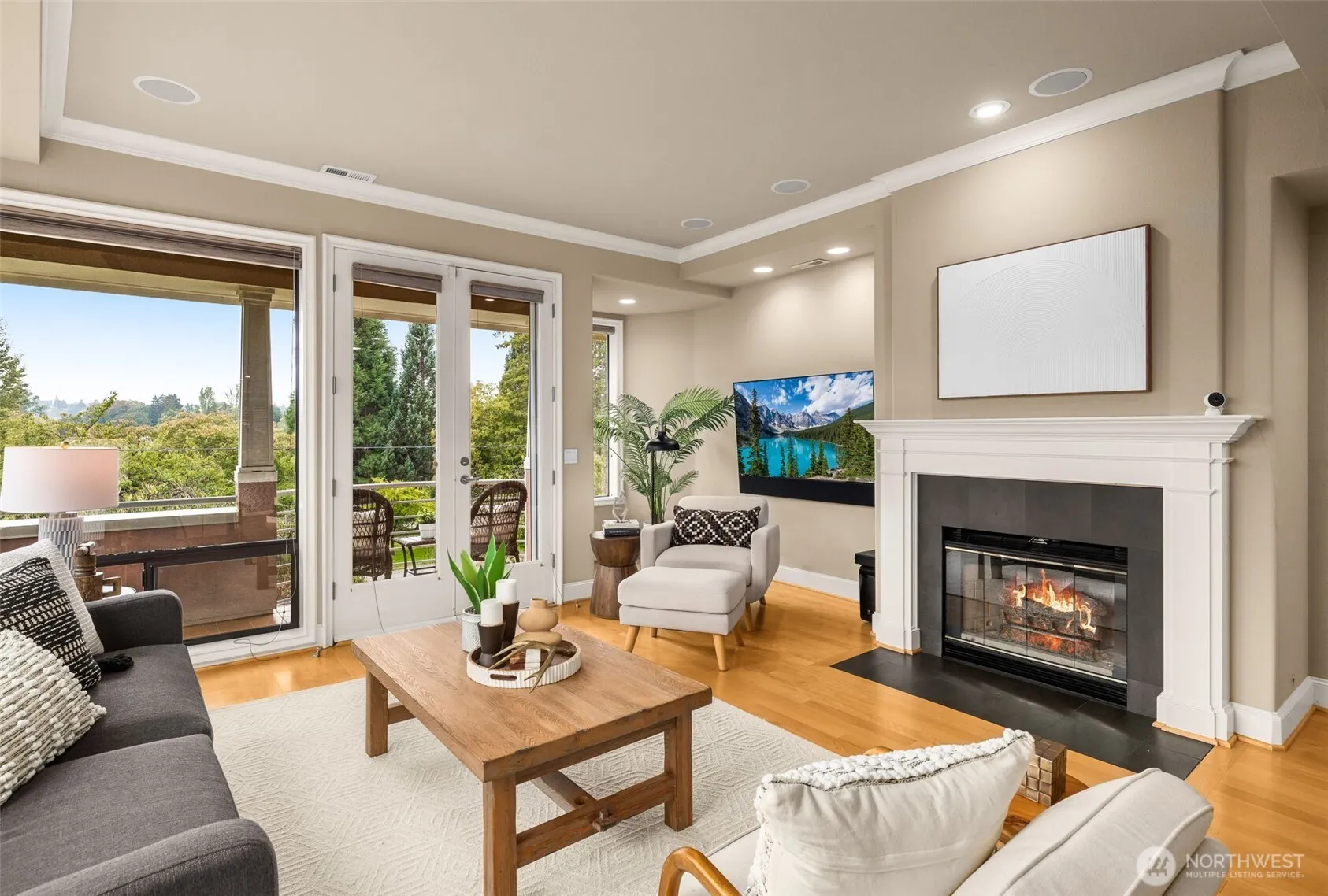7700 E Green Lake Drive N #D13, Seattle, WA 98103