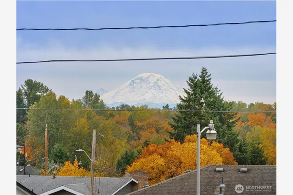 2823 S Othello Street , Seattle, WA 98108