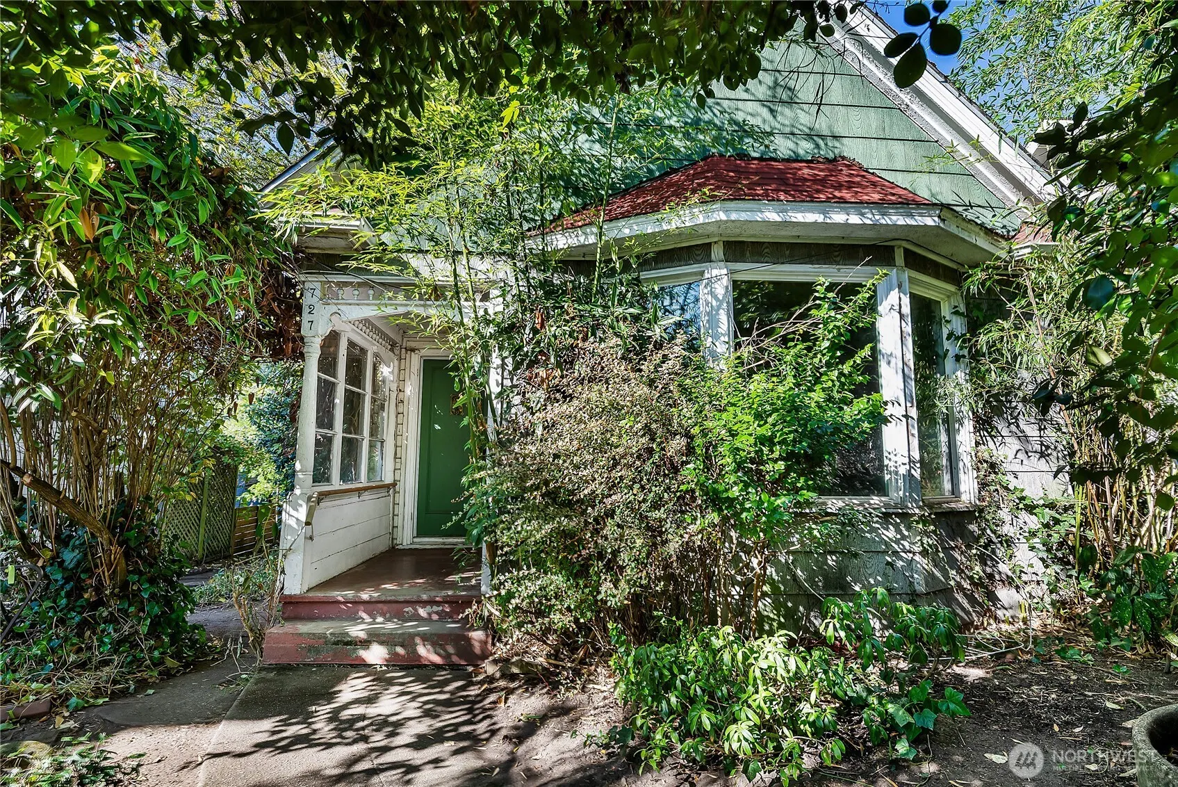 727 28th Avenue S, Seattle, WA 98144
