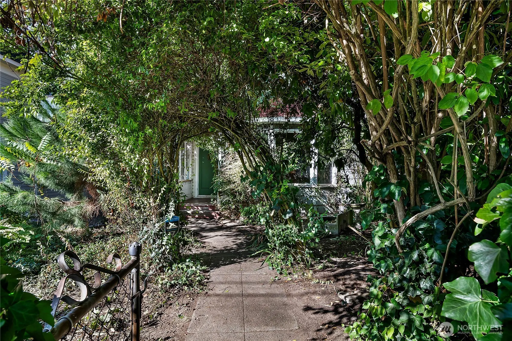 727 28th Avenue S, Seattle, WA 98144