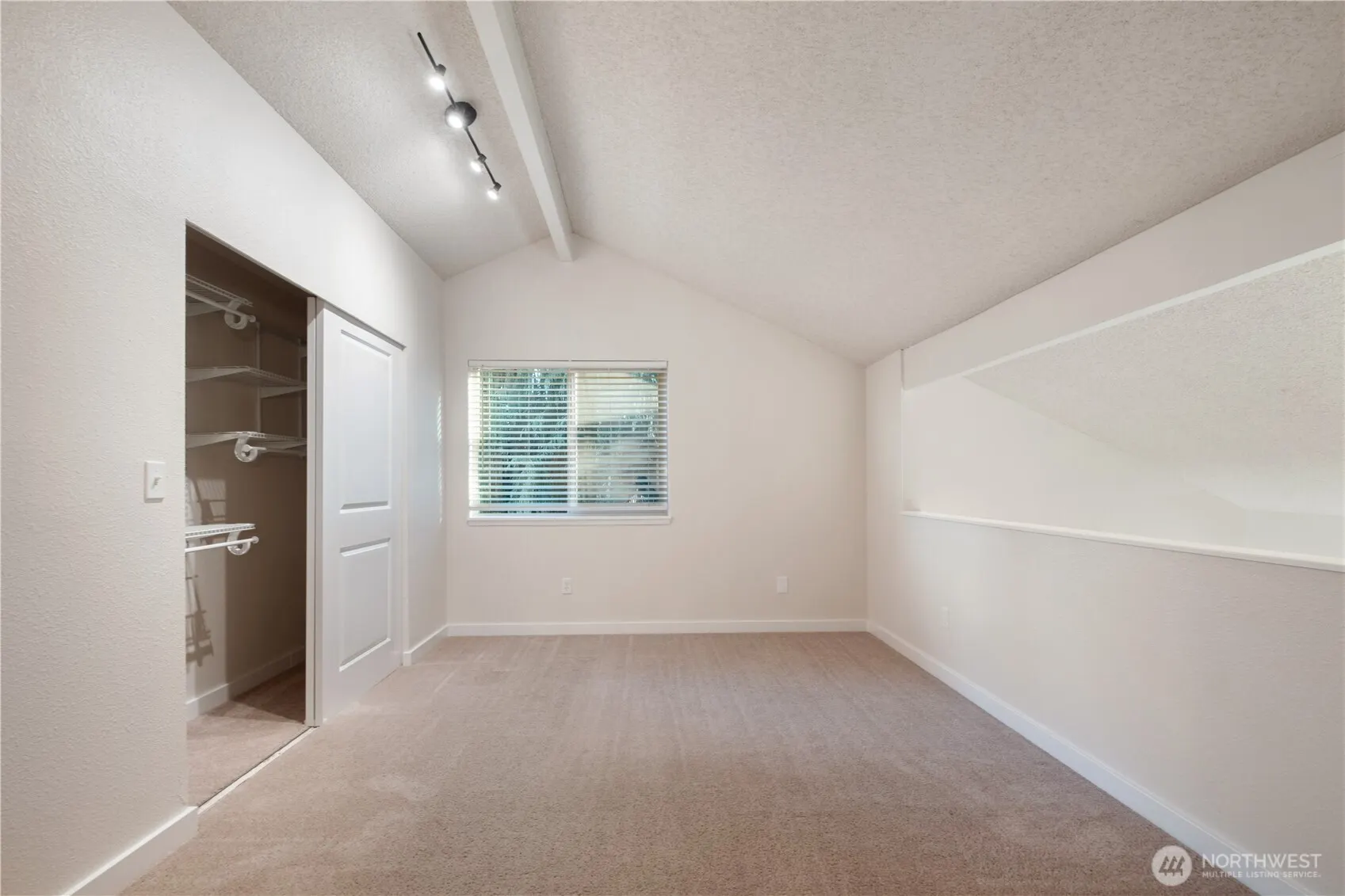 12600 57th Avenue S #D204, Seattle, WA 98178