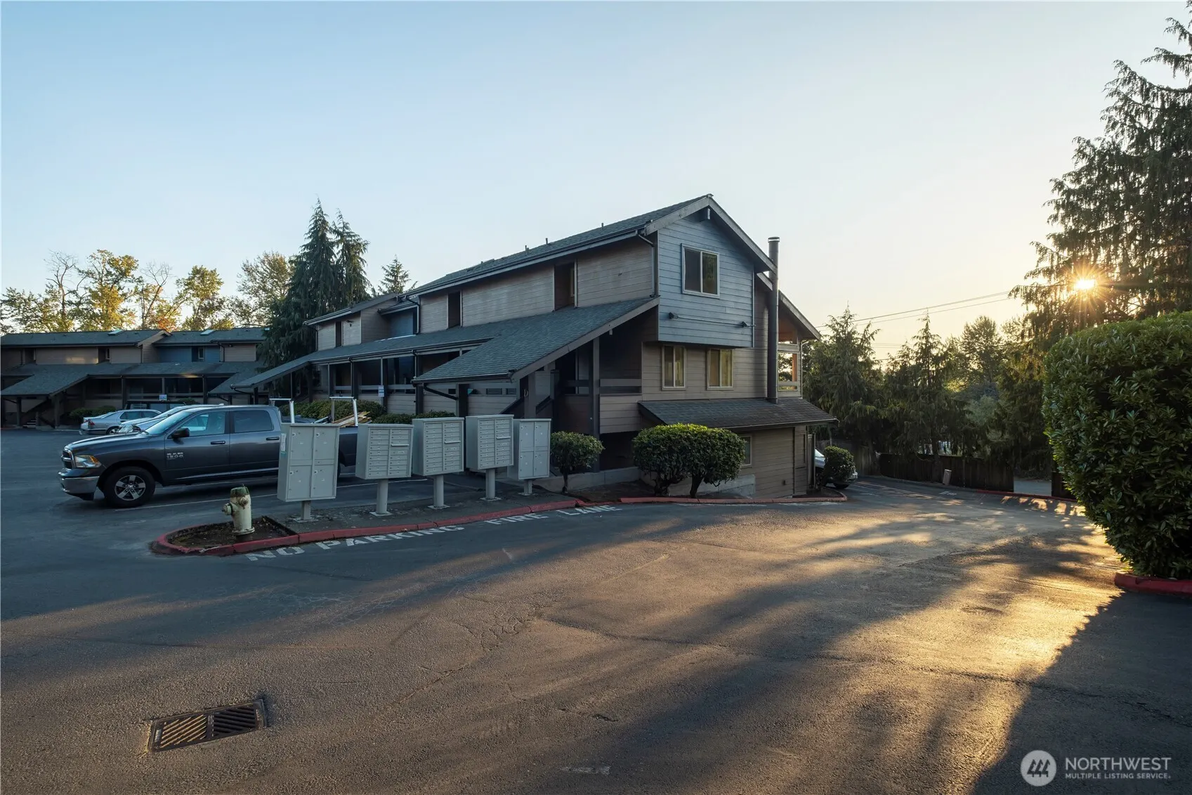 12600 57th Avenue S #D204, Seattle, WA 98178