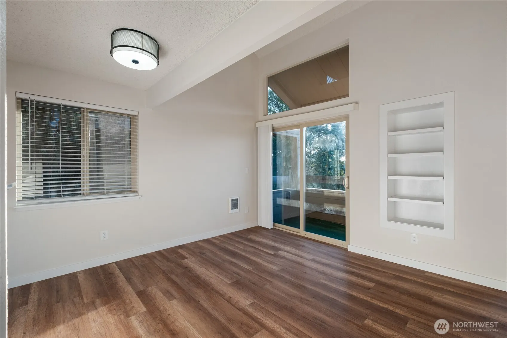 12600 57th Avenue S #D204, Seattle, WA 98178