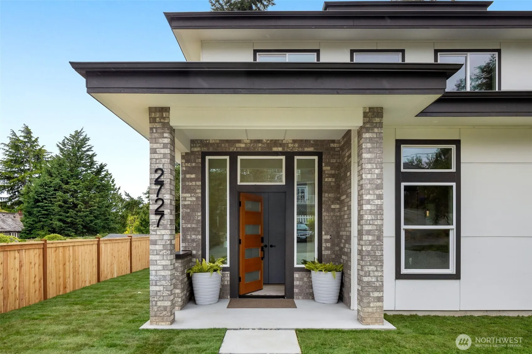 2727 50th Avenue SW, Seattle, WA 98116
