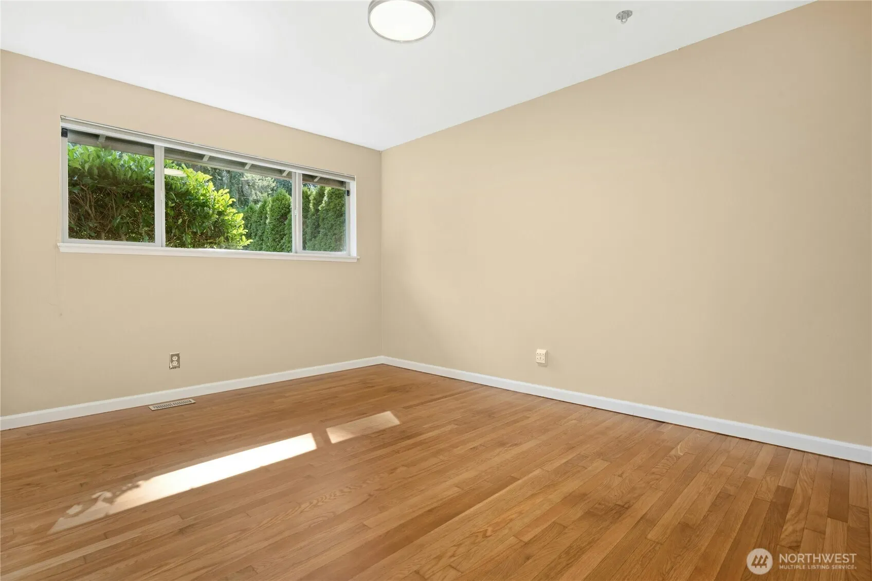 12228 NE 62nd Street , Kirkland, WA 98003