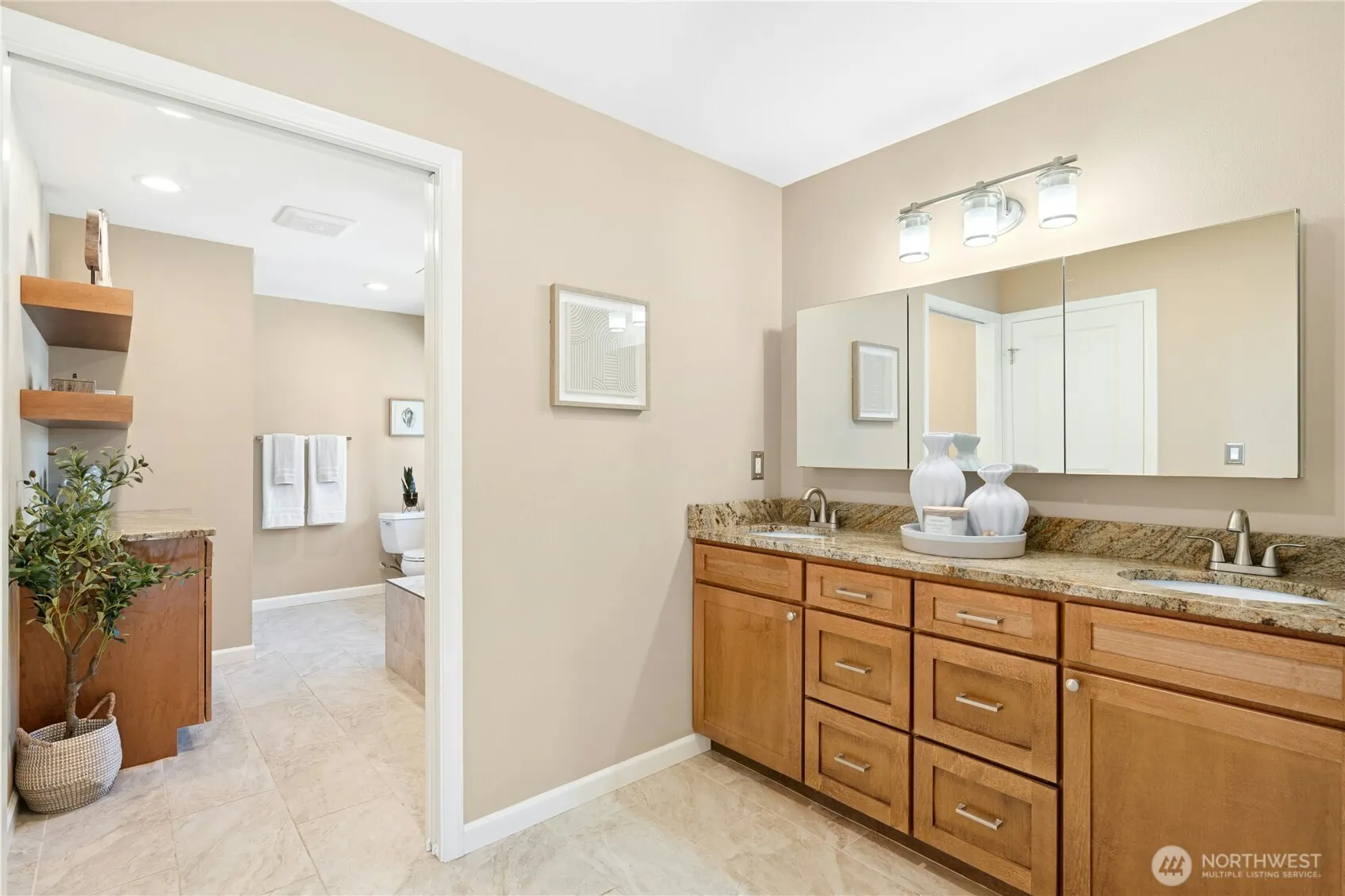 12228 NE 62nd Street , Kirkland, WA 98003