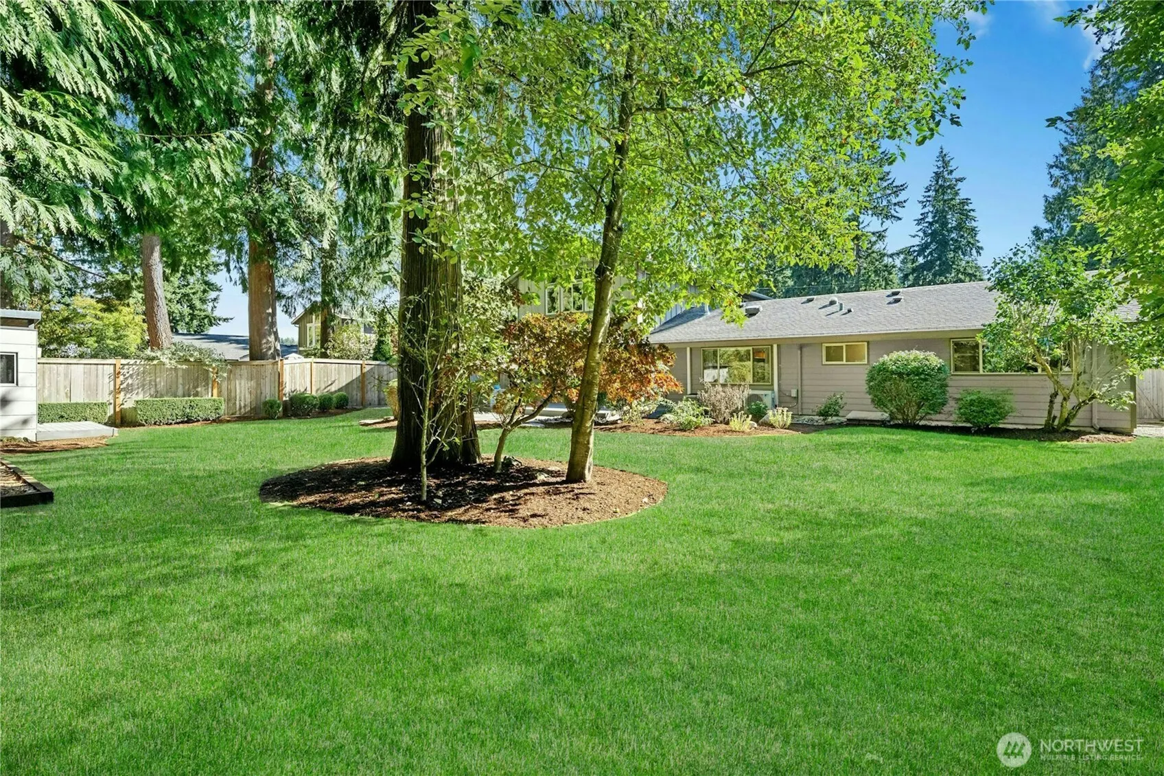 12228 NE 62nd Street , Kirkland, WA 98003