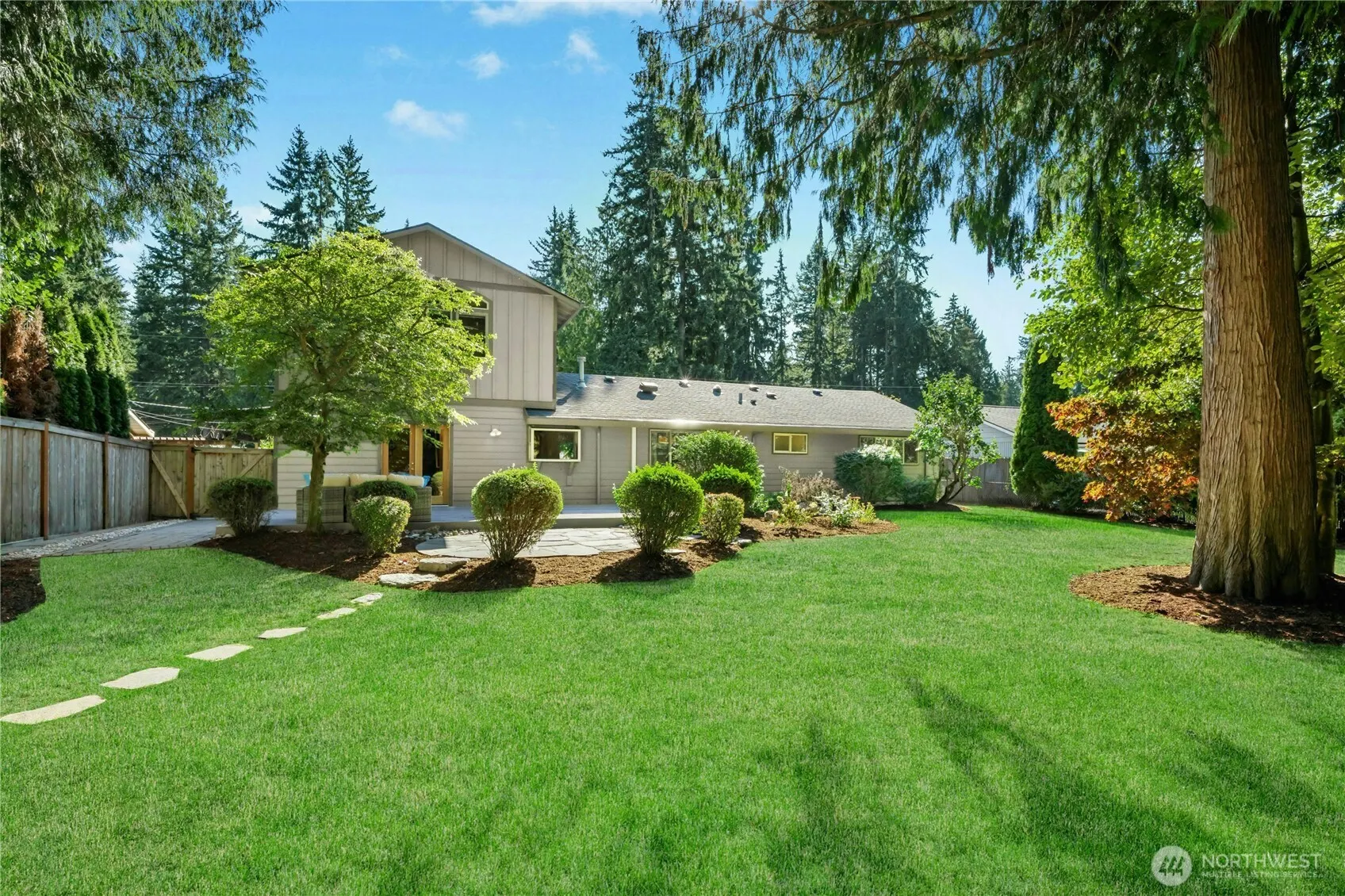 12228 NE 62nd Street , Kirkland, WA 98003
