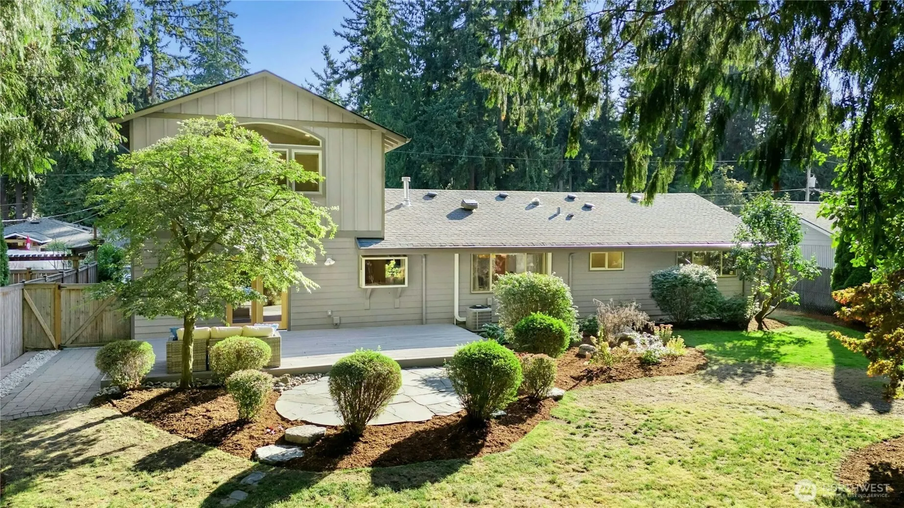 12228 NE 62nd Street , Kirkland, WA 98003