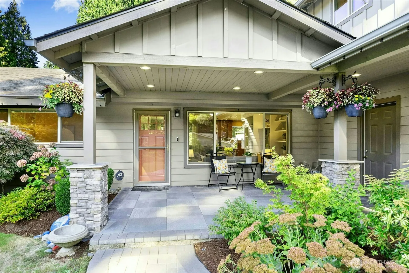 12228 NE 62nd Street , Kirkland, WA 98003