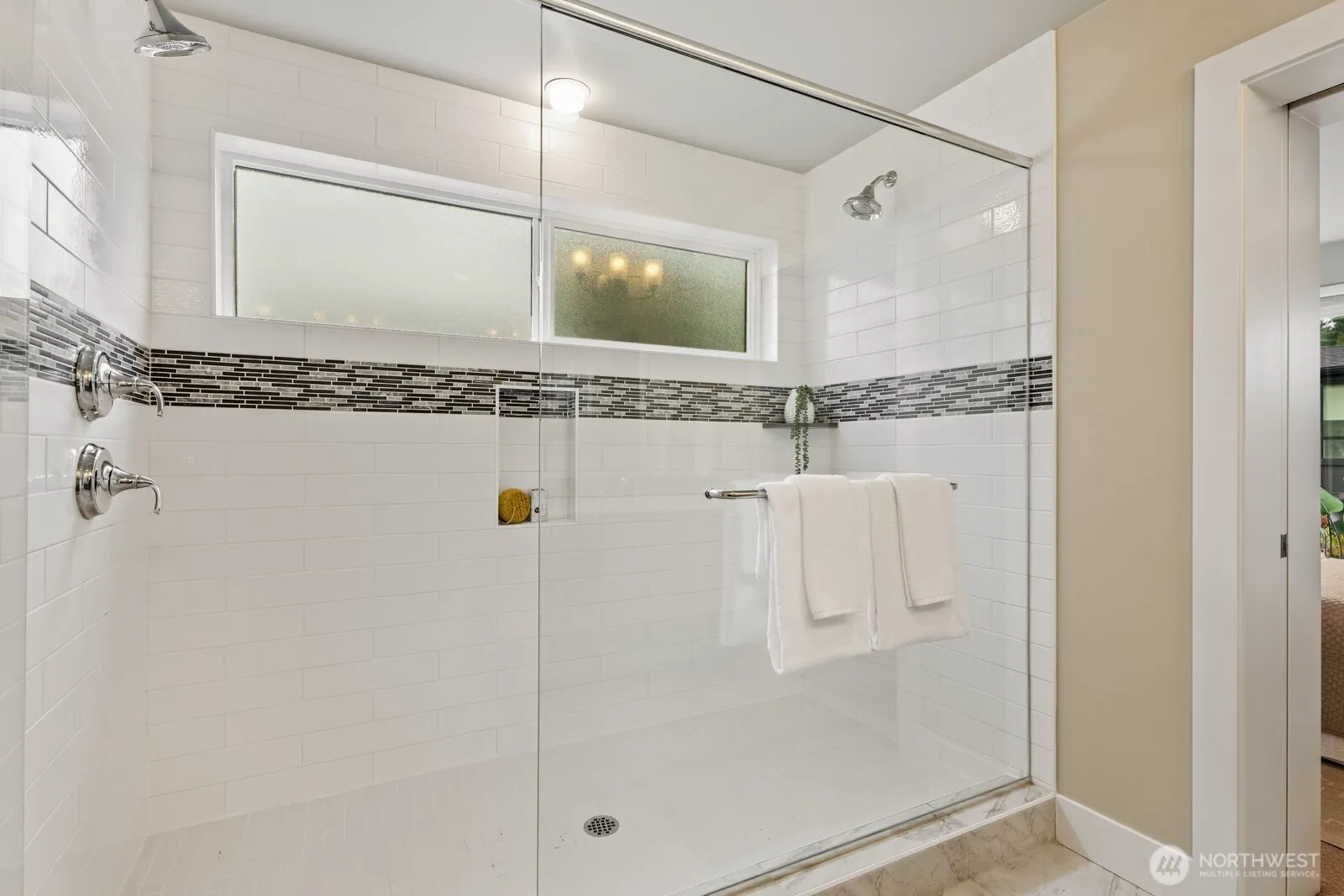 9721 NE 183rd Street #A, Bothell, WA 98011