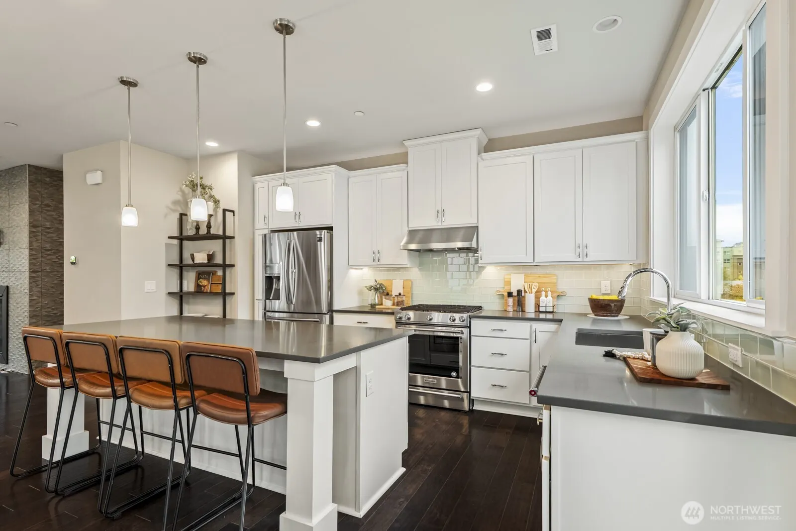 9721 NE 183rd Street #A, Bothell, WA 98011