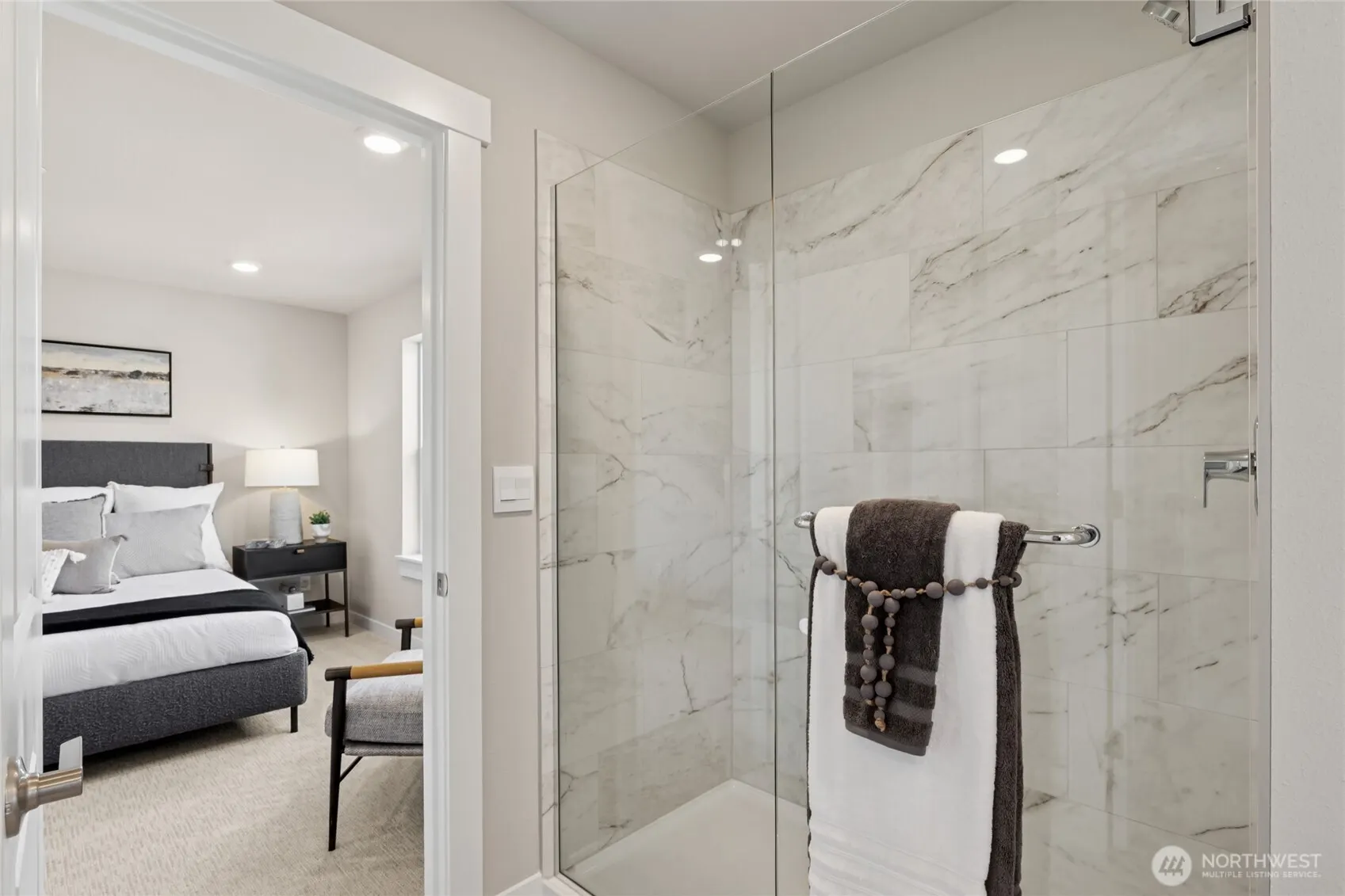 13524 NE 104th Way #46, Kirkland, WA 98033