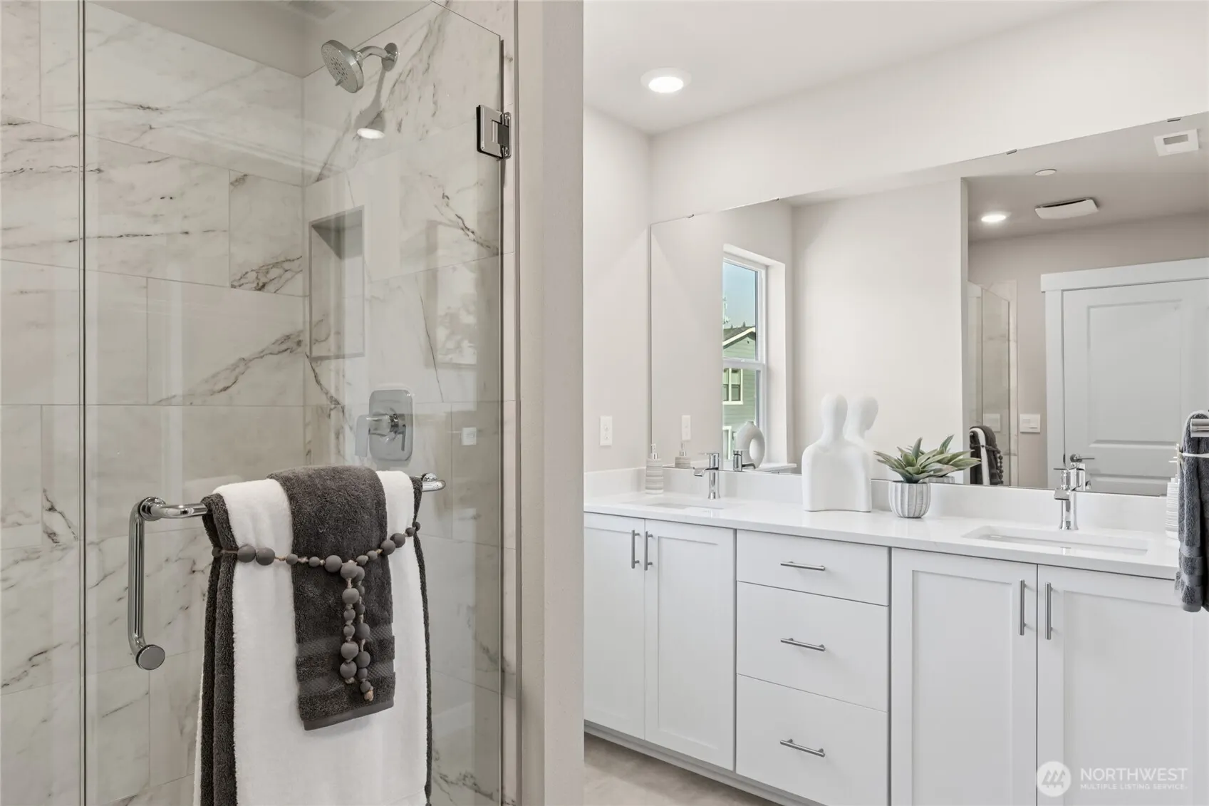 13524 NE 104th Way #46, Kirkland, WA 98033