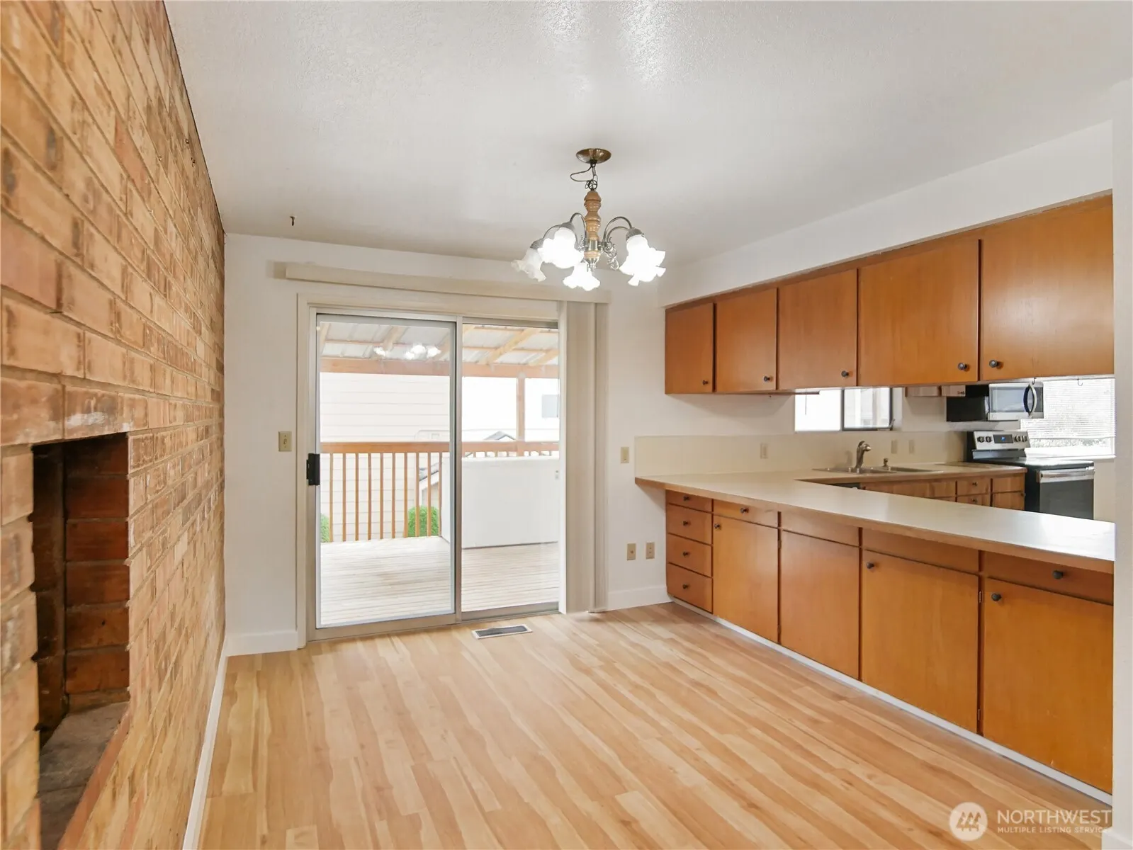 2612 204th Street SW, Lynnwood, WA 98036-6946