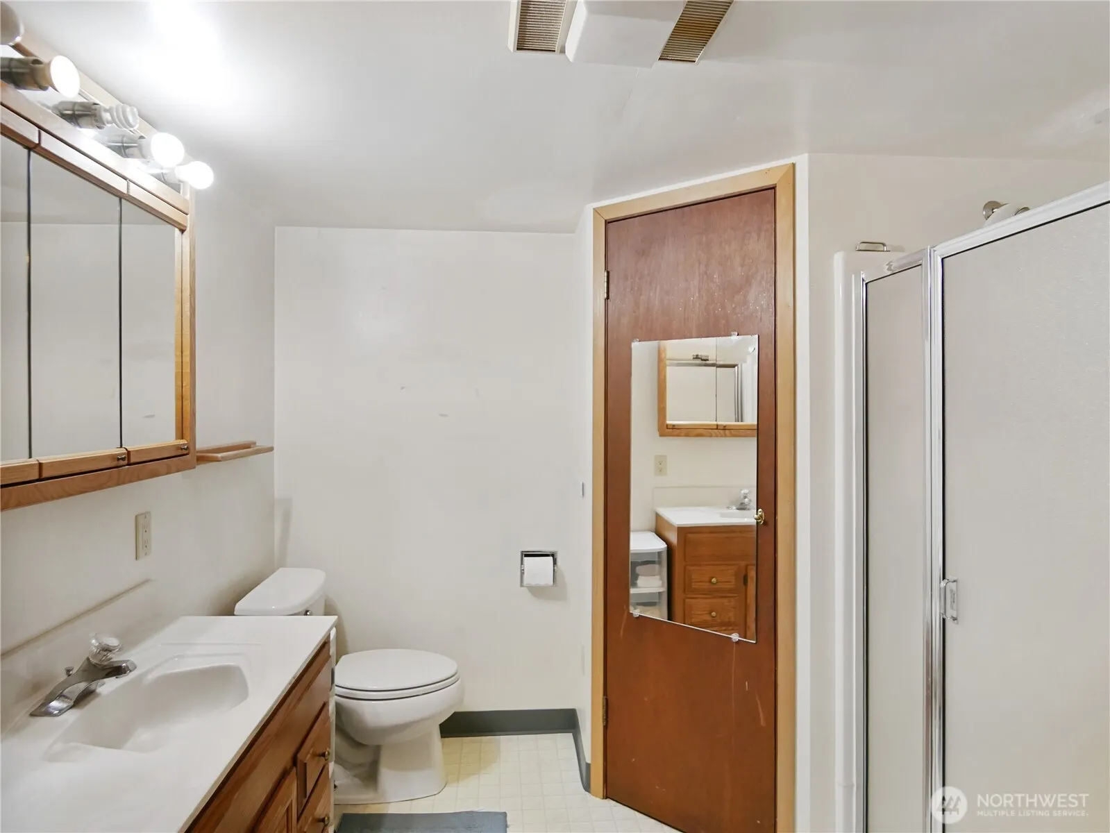 2612 204th Street SW, Lynnwood, WA 98036-6946