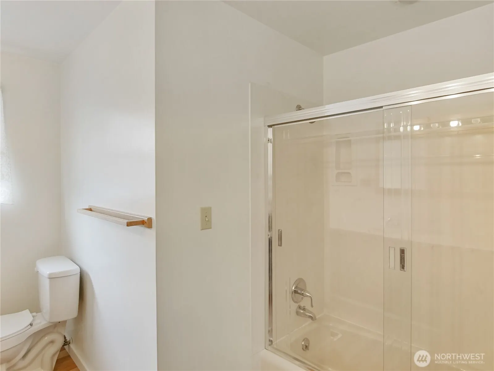 2612 204th Street SW, Lynnwood, WA 98036-6946