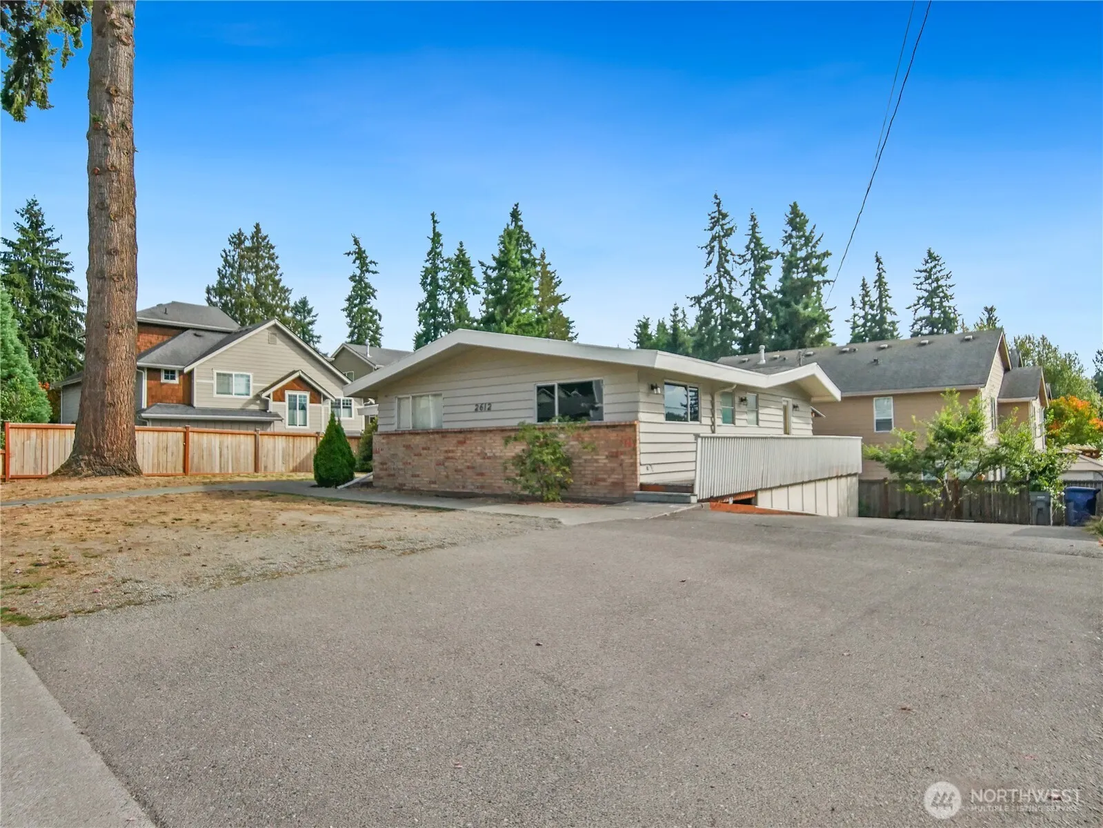 2612 204th Street SW, Lynnwood, WA 98036-6946