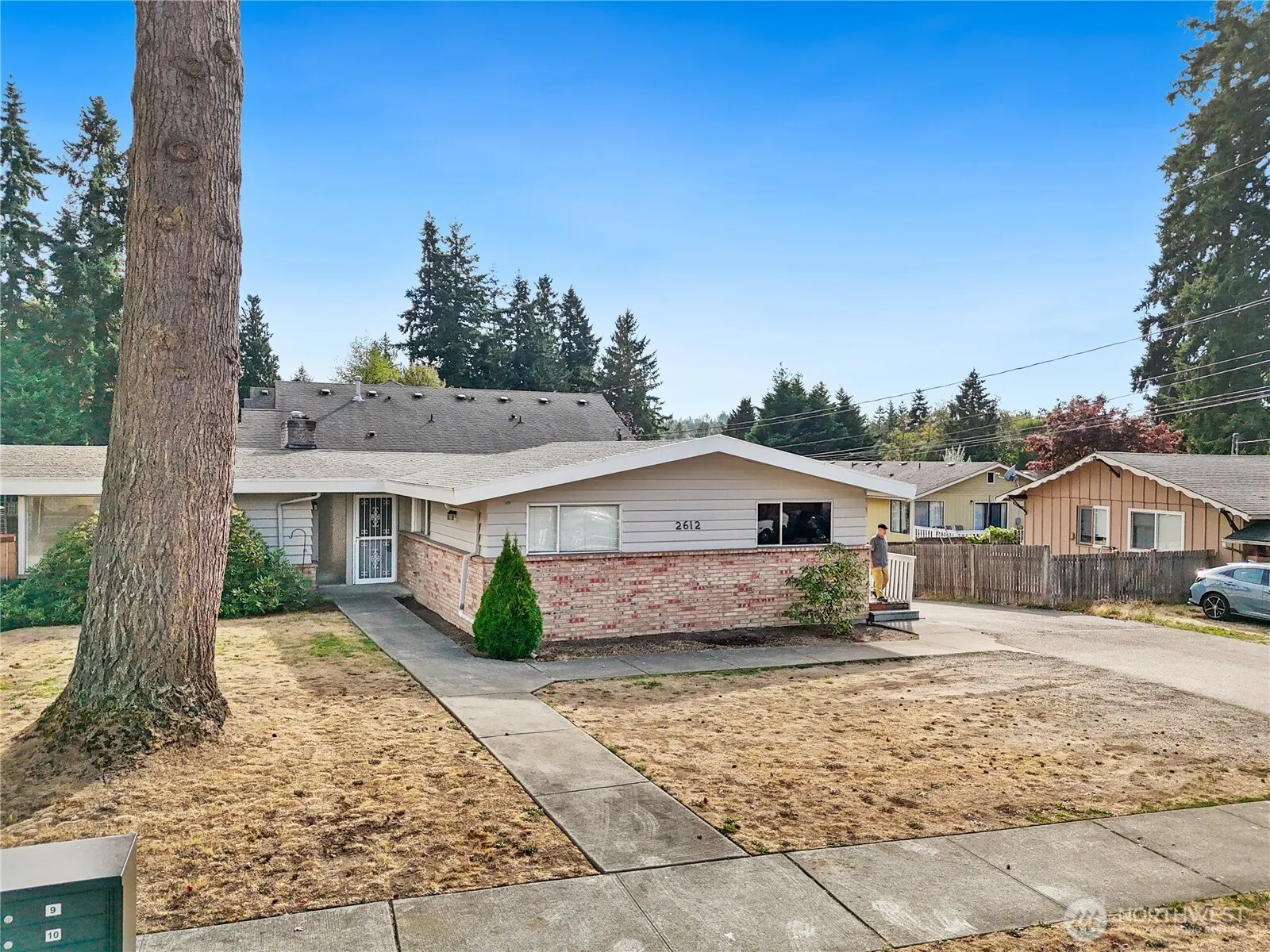 2612 204th Street SW, Lynnwood, WA 98036-6946