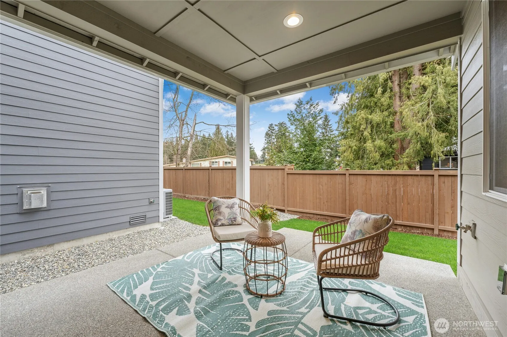 26917 30th Place S #13, Kent, WA 98032
