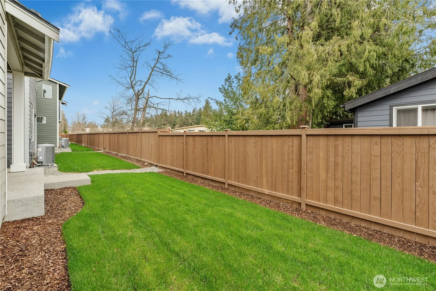 26917 30th Place S #13, Kent, WA 98032