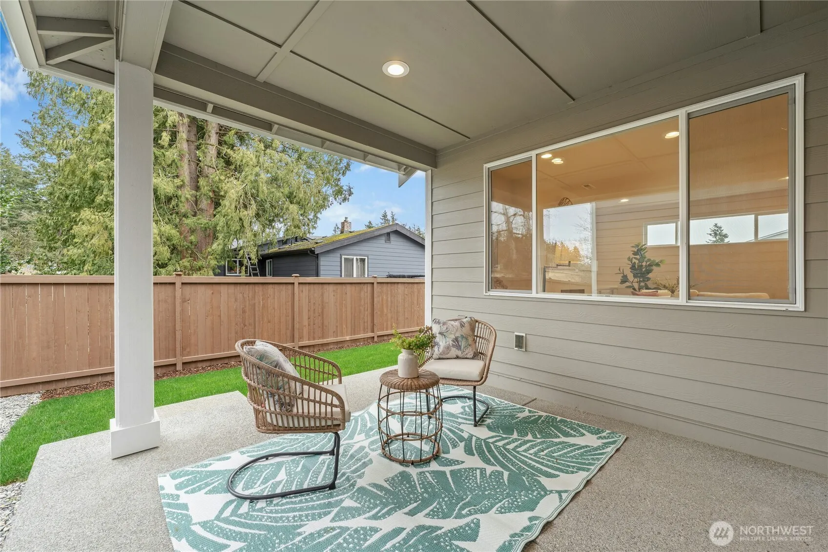 26917 30th Place S #13, Kent, WA 98032