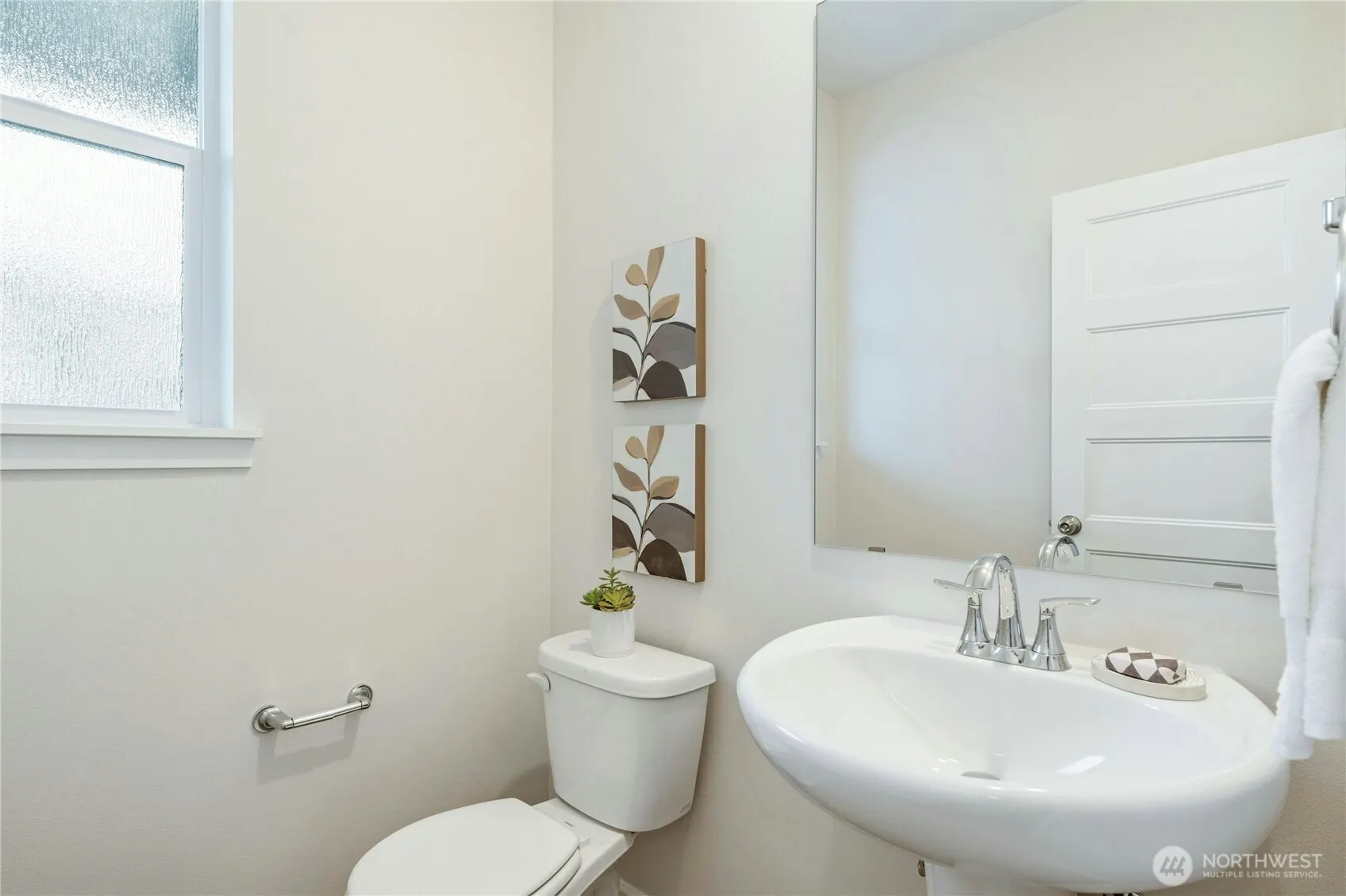 26917 30th Place S #13, Kent, WA 98032