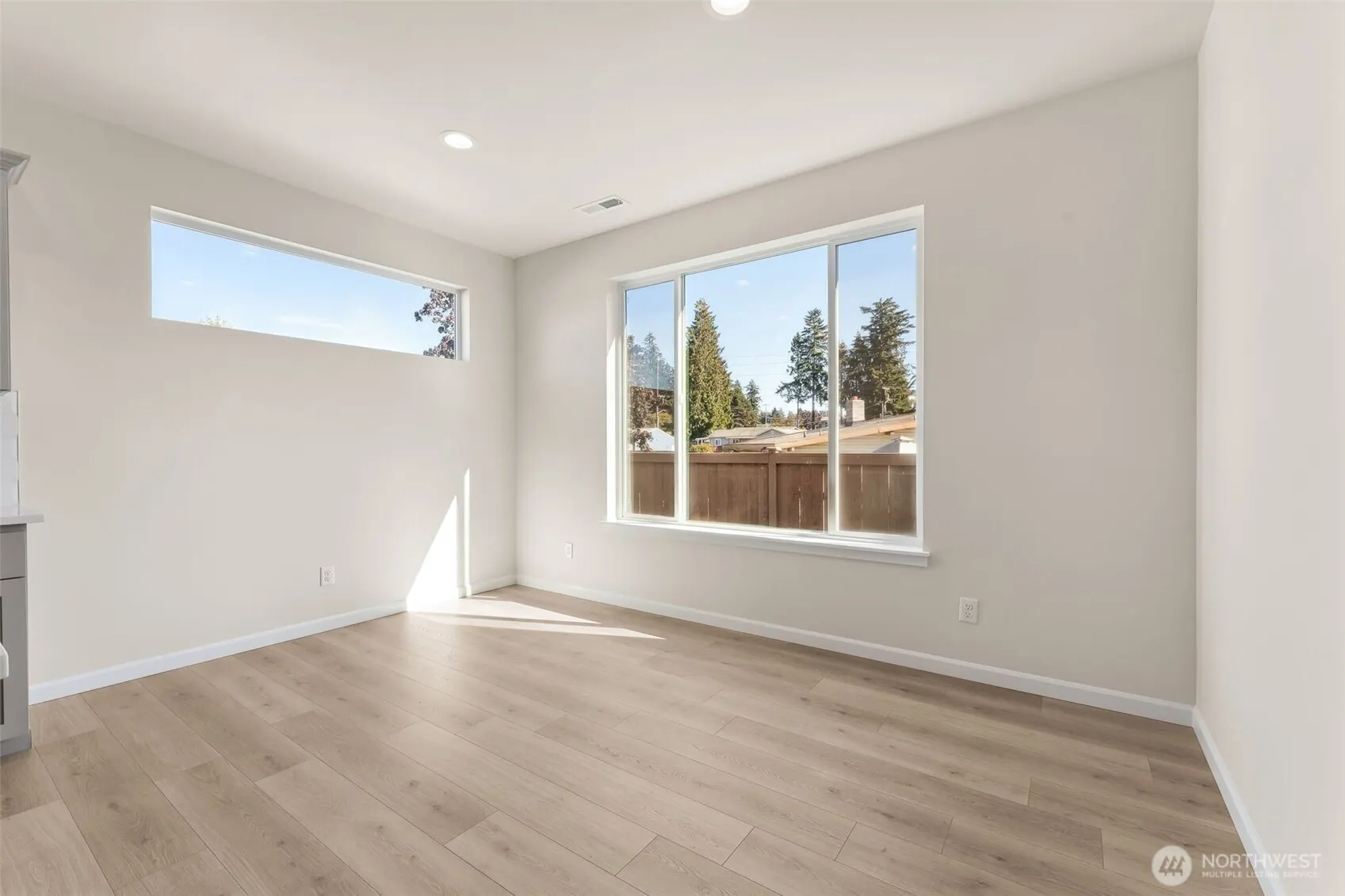 26910 30th Place S #39, Kent, WA 98032