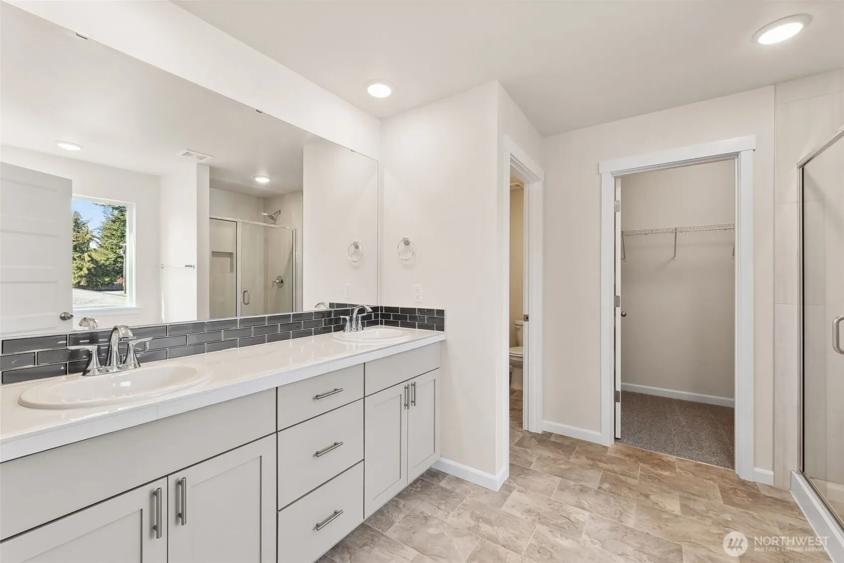 26910 30th Place S #39, Kent, WA 98032