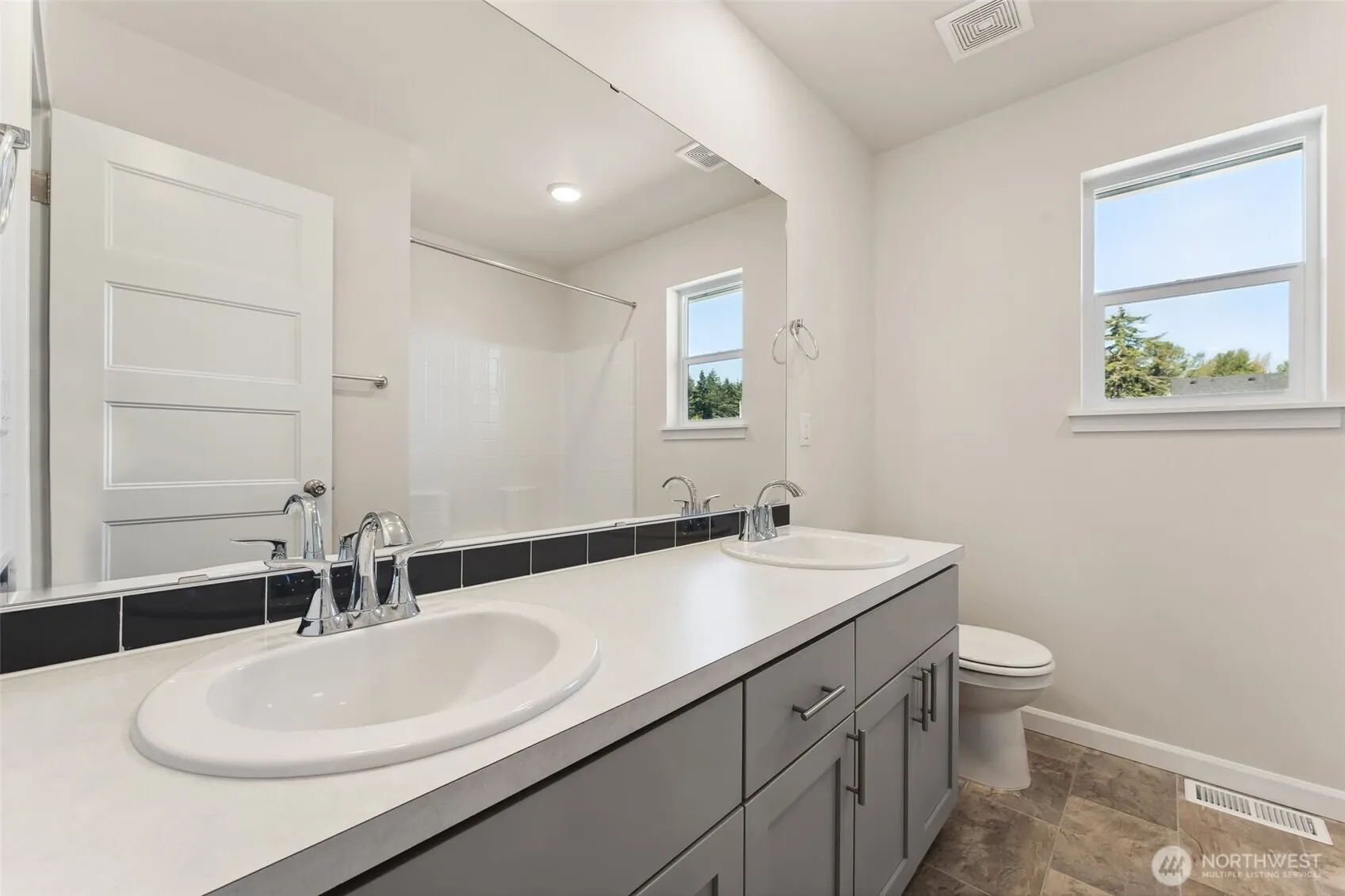 26910 30th Place S #39, Kent, WA 98032